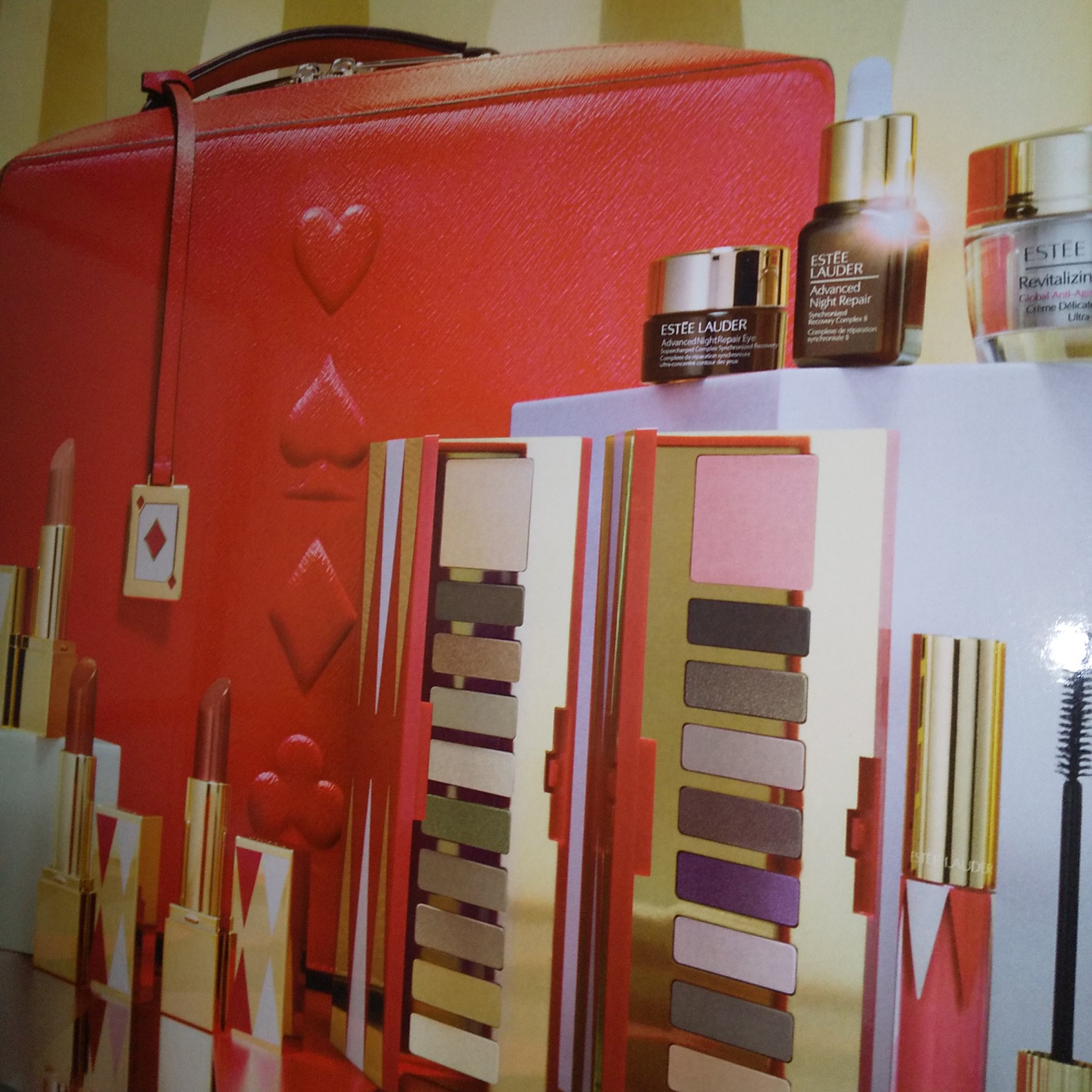 メークアップ コレクション 2019/ESTEE LAUDER/メイクアップキットを使ったクチコミ（2枚目）