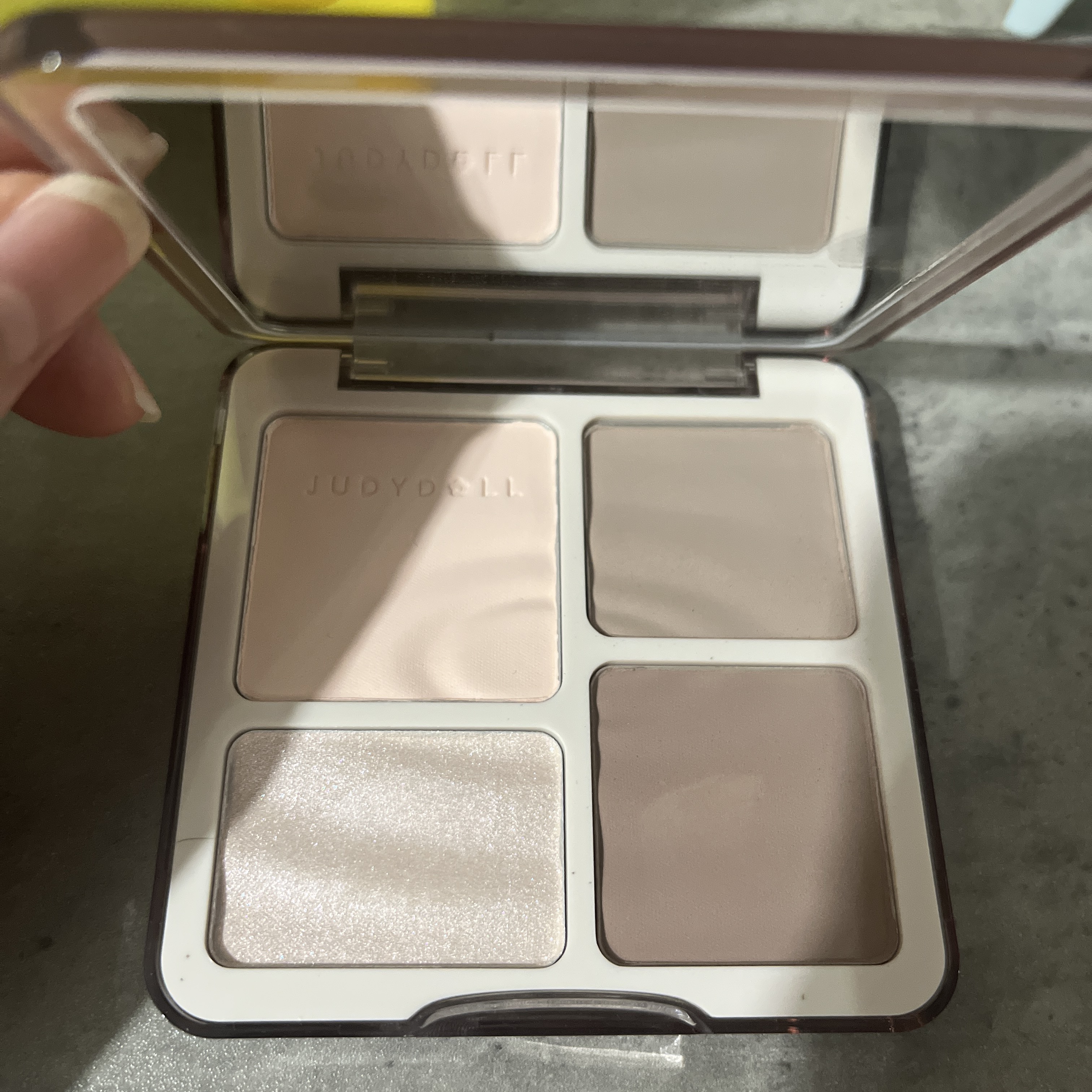 JUDYDOLL メリハリマスターパレット/JUDYDOLL/パウダーハイライトを使ったクチコミ（2枚目）