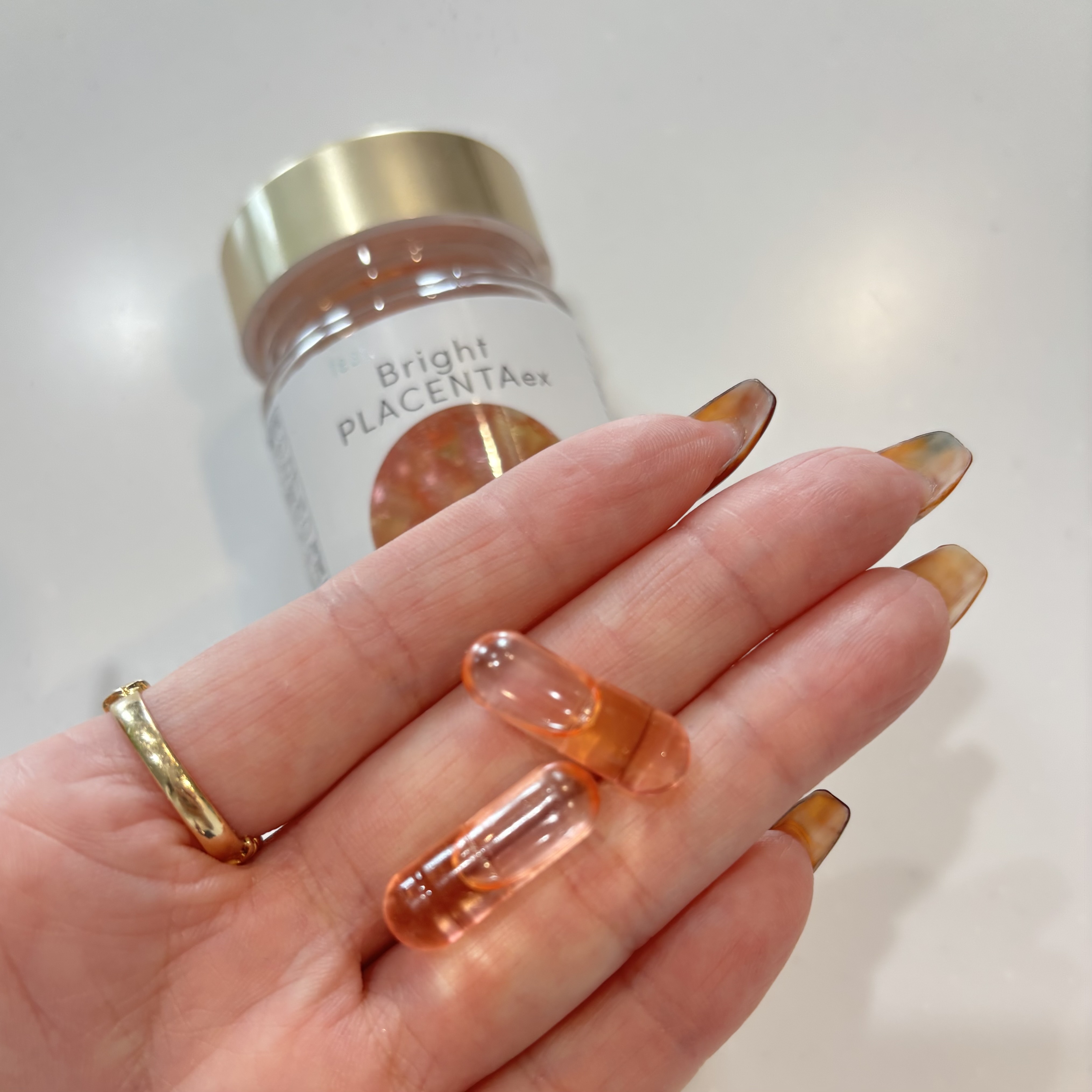 フィート ブライト プラセンタ エクソソーム【栄養機能食品 (ビタミンE)】/Feat./美容サプリメントを使ったクチコミ（1枚目）