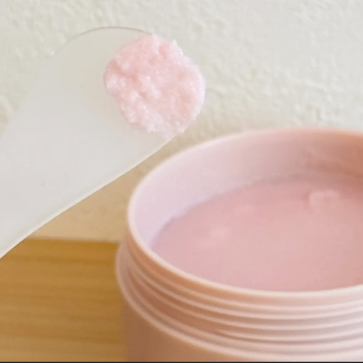 Q+Me スウィート ボム タラソ スクラブ/AGARISM/バスト・ヒップケアを使ったクチコミ（2枚目）