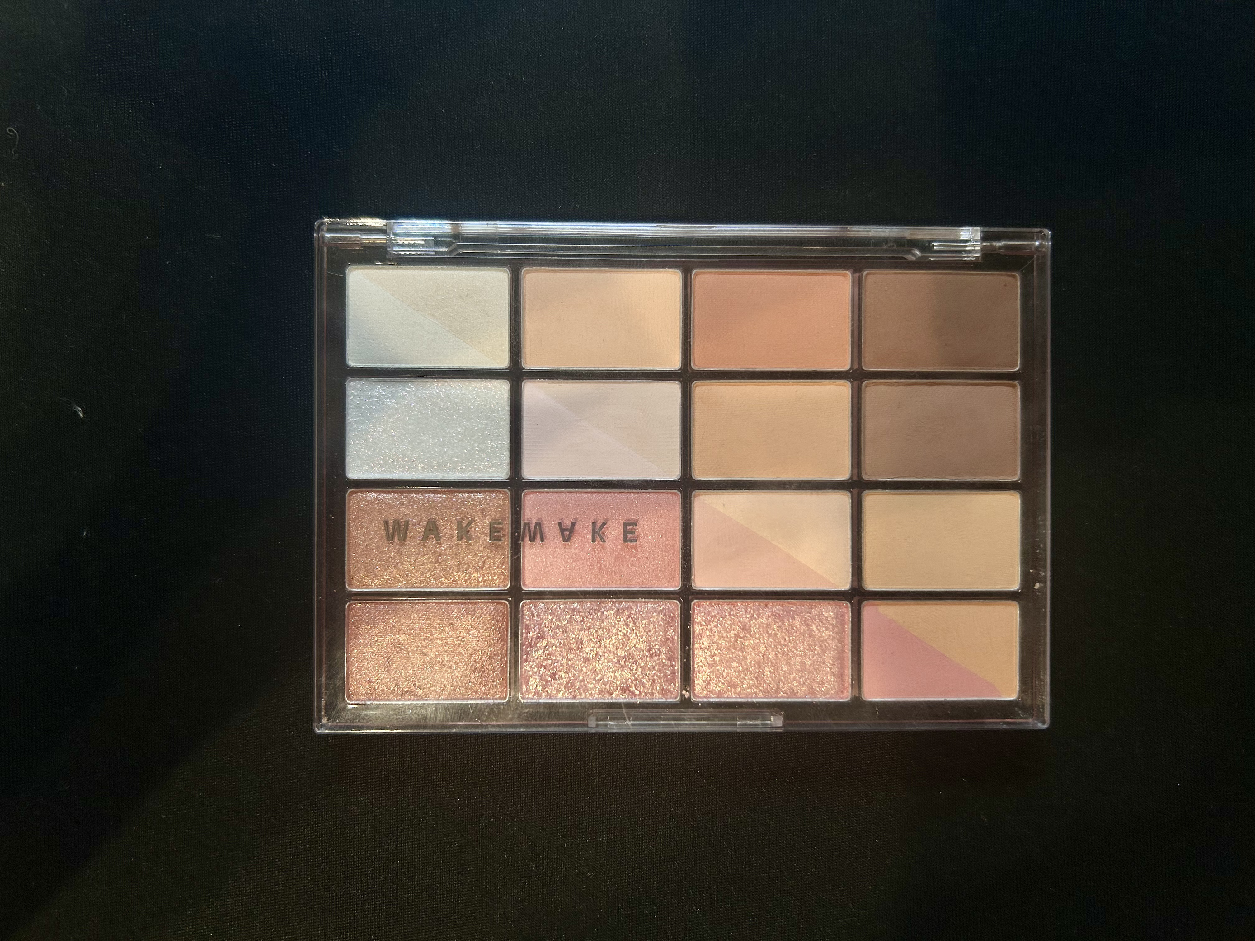 ソフトブラーリングアイパレット/wakemake/アイシャドウパレットを使ったクチコミ（1枚目）