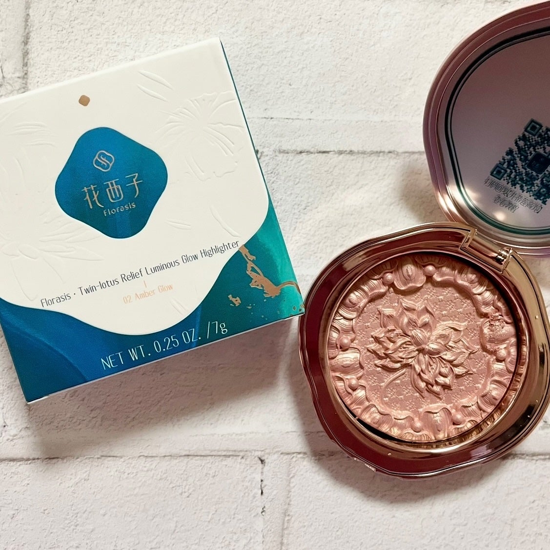 双蓮彫刻ハイライト/花西子/パウダーハイライトを使ったクチコミ(1枚目)