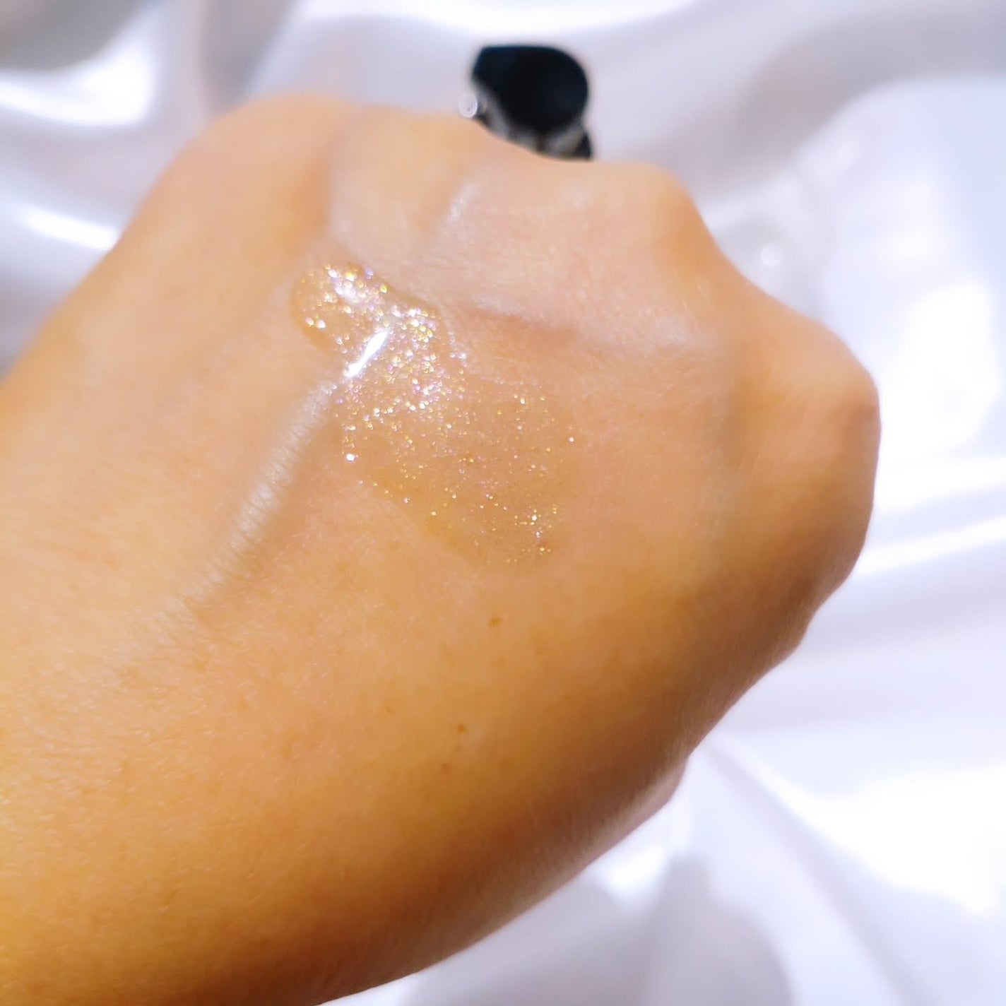 ザ・プロダクト プリズムミラーオイル <ヘアオイル・スキンオイル>/ザ・プロダクト/ヘアオイルを使ったクチコミ(4枚目)