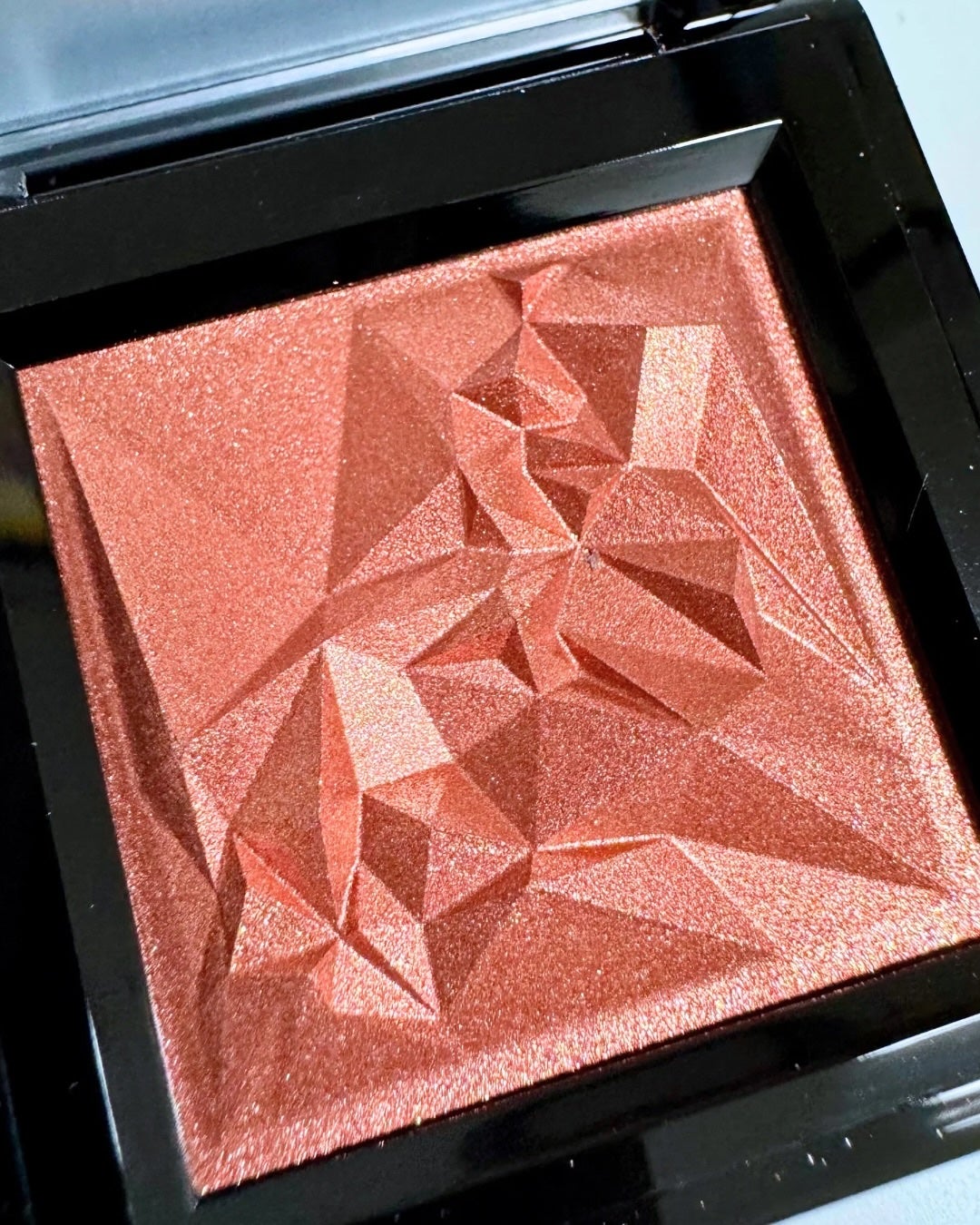 クラッシュド ジェム/shu uemura/単色アイシャドウを使ったクチコミ(5枚目)