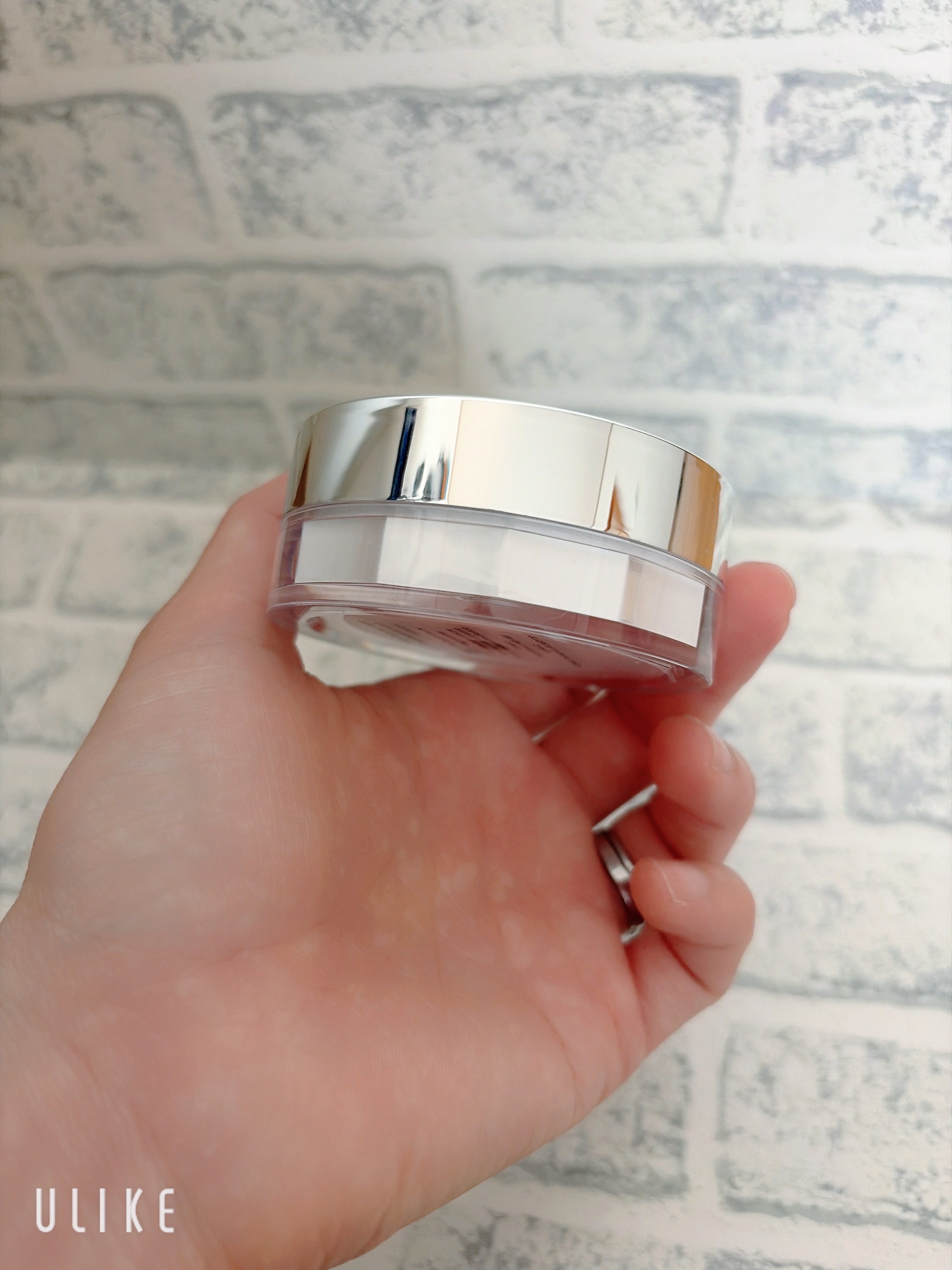 トランスルーセントセットフィニッシングパウダー/TFIT/ルースパウダーを使ったクチコミ（3枚目）