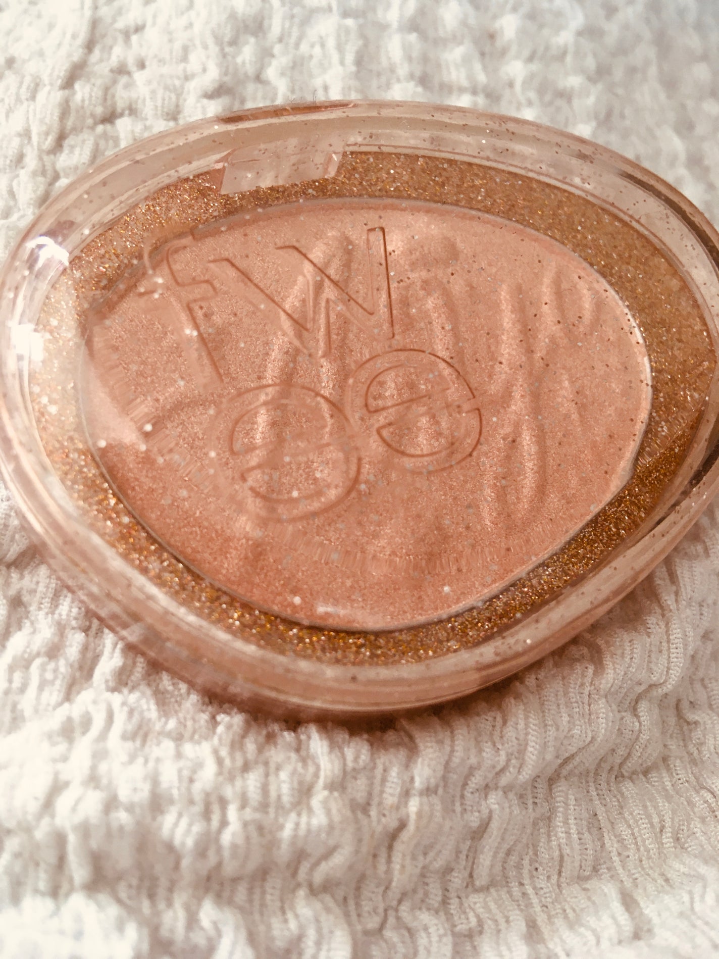 フィー グリッツストーンハイライター/fwee/パウダーハイライトを使ったクチコミ(1枚目)