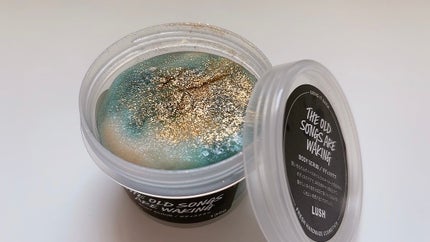 オールドソングス アー ウェイキング(スクラブ洗浄料)/ラッシュ/ボディスクラブを使ったクチコミ(2枚目)