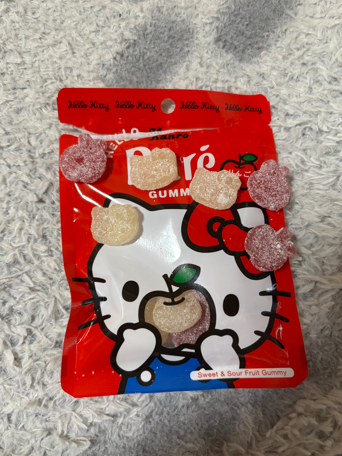 りあっ  フォロバ頑張ります! on LIPS 「関係ないかもですがこのプュレグミ、レア?みたいなやつ初めていっ..」(1枚目)