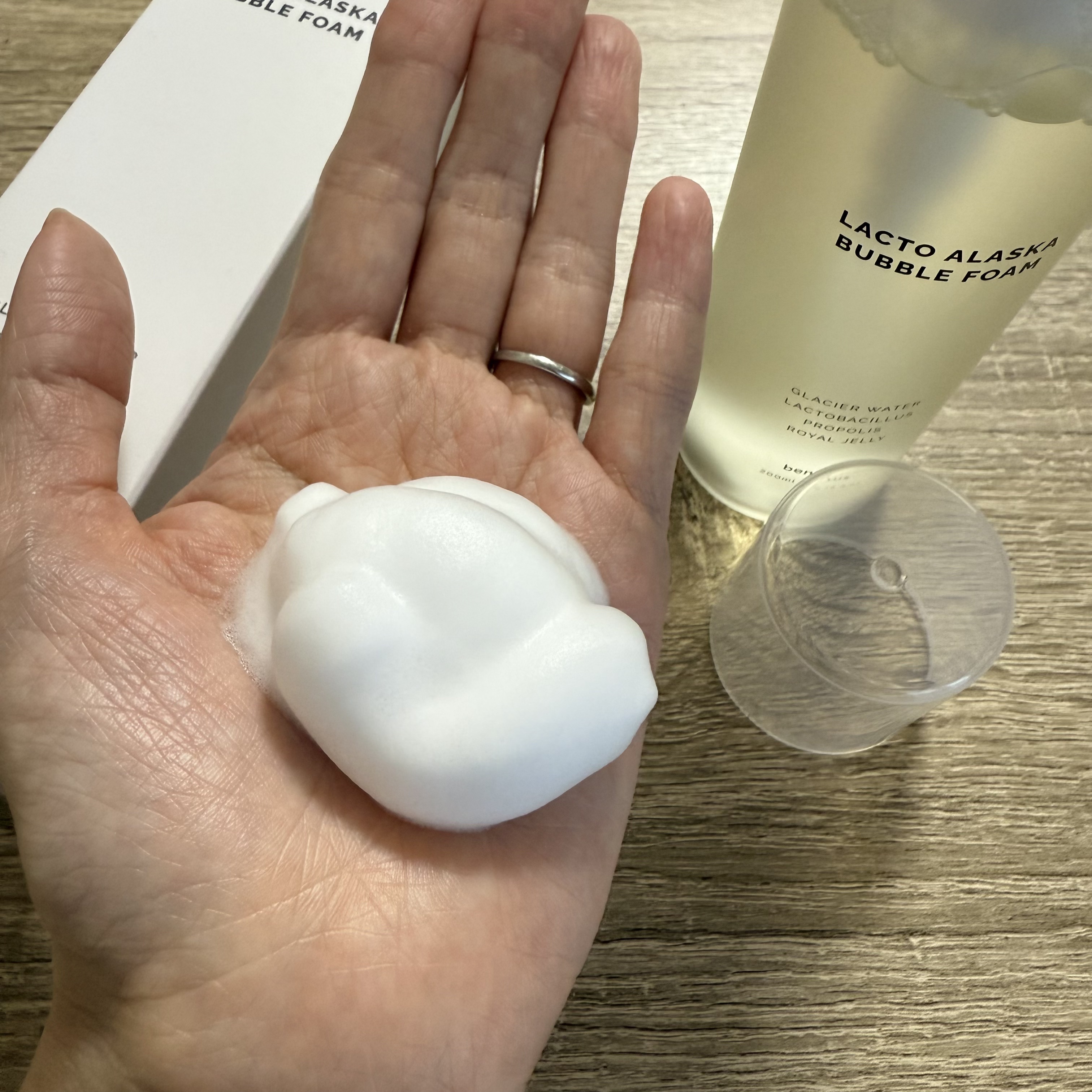 アラスカバブルフォームクレンジングオイル/BENETUS/洗顔フォームを使ったクチコミ（2枚目）
