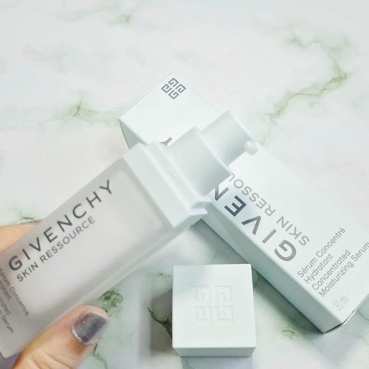 スキン リソース セラム/GIVENCHY/美容液を使ったクチコミ(2枚目)