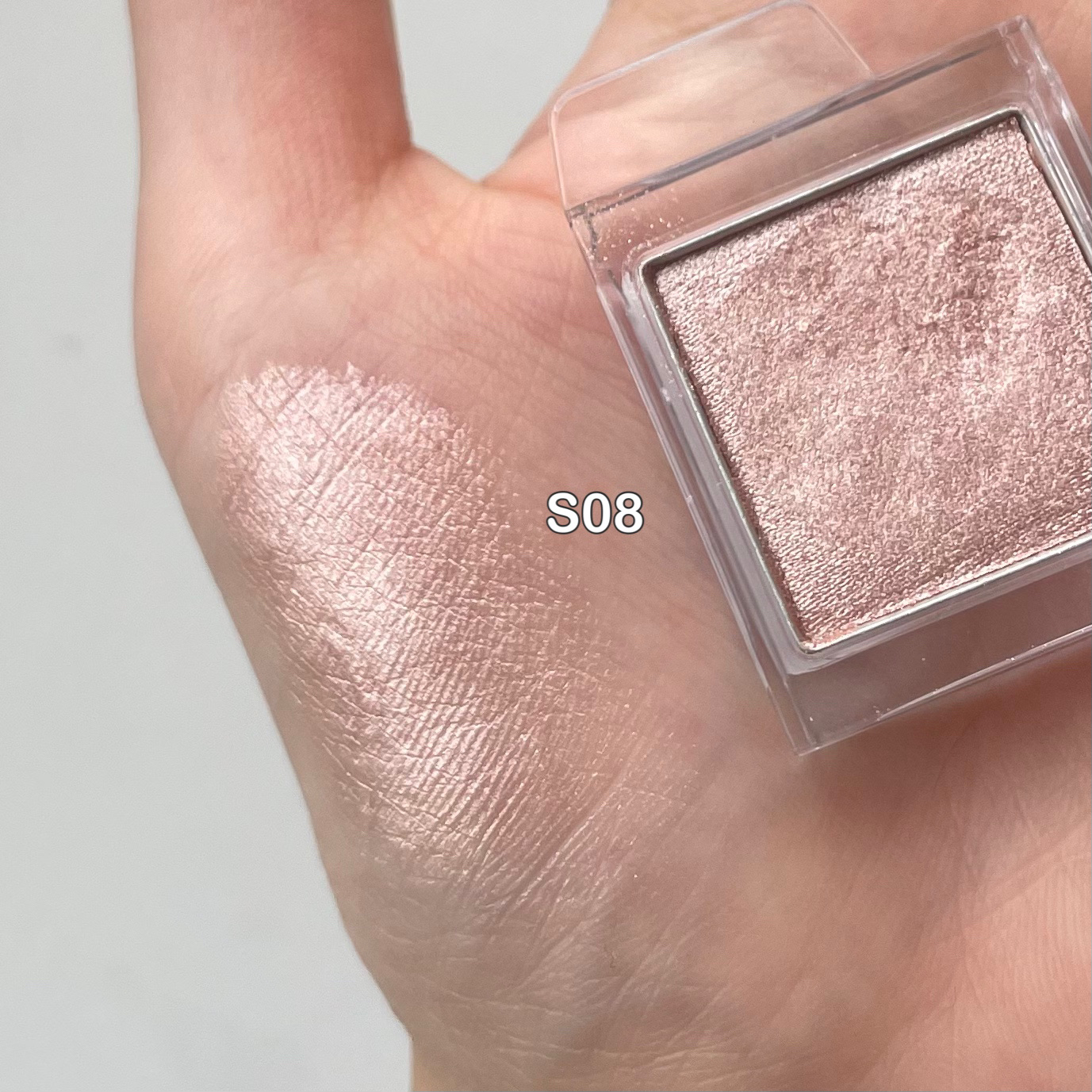 スライドインシングル/rom&nd/単色アイシャドウを使ったクチコミ（3枚目）