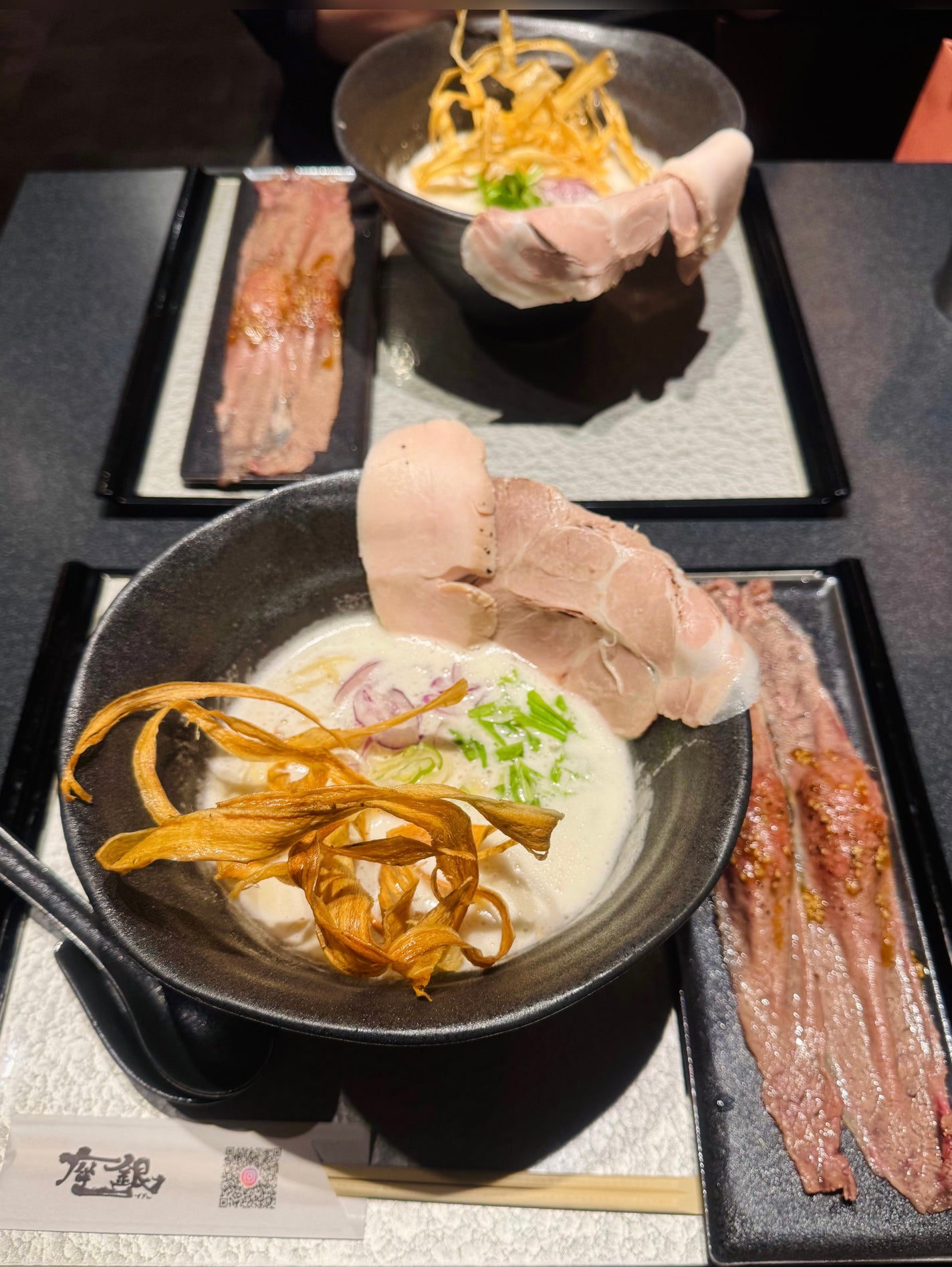 chia♥ on LIPS 「˗ˋ白い泡系ラーメンの芸術品🍜🥢ˊ˗「鶏soba座銀」Zagi..」(2枚目)