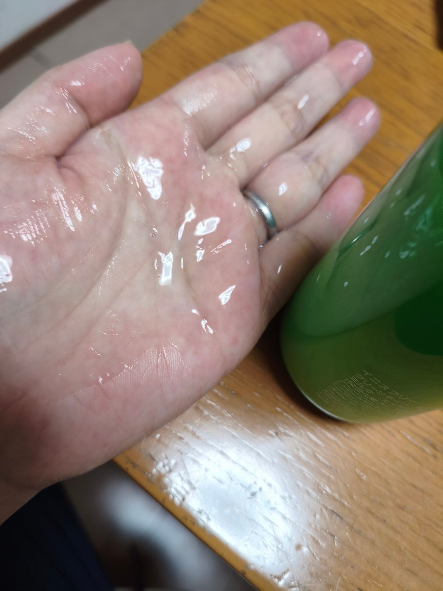 グリーンティー セラミド ミルク エッセンストナー/innisfree/化粧水を使ったクチコミ(6枚目)