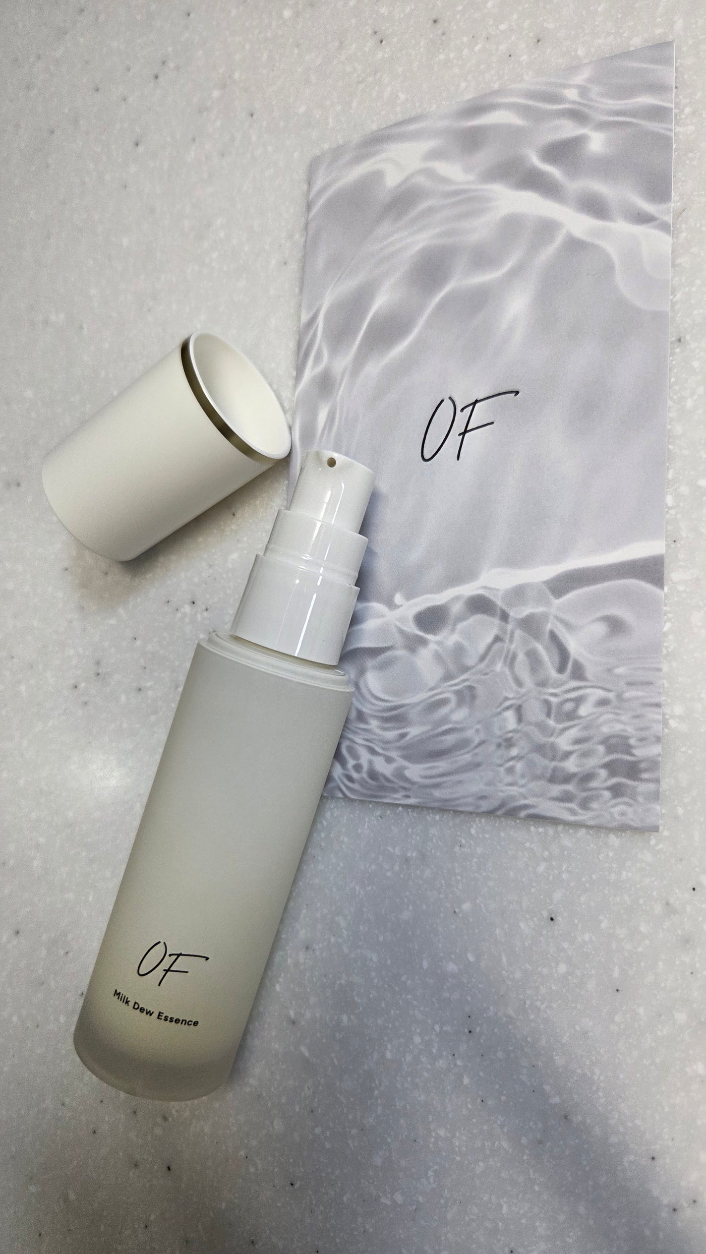 いくら on LIPS 「まさしくミルク美容液!重くもなく、サラサラでもない、ほどよい滑..」(1枚目)