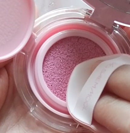 ミラクル on LIPS 「クッション1つで簡単チークメイクが楽しめる韓国ブランドジョンセ..」(4枚目)