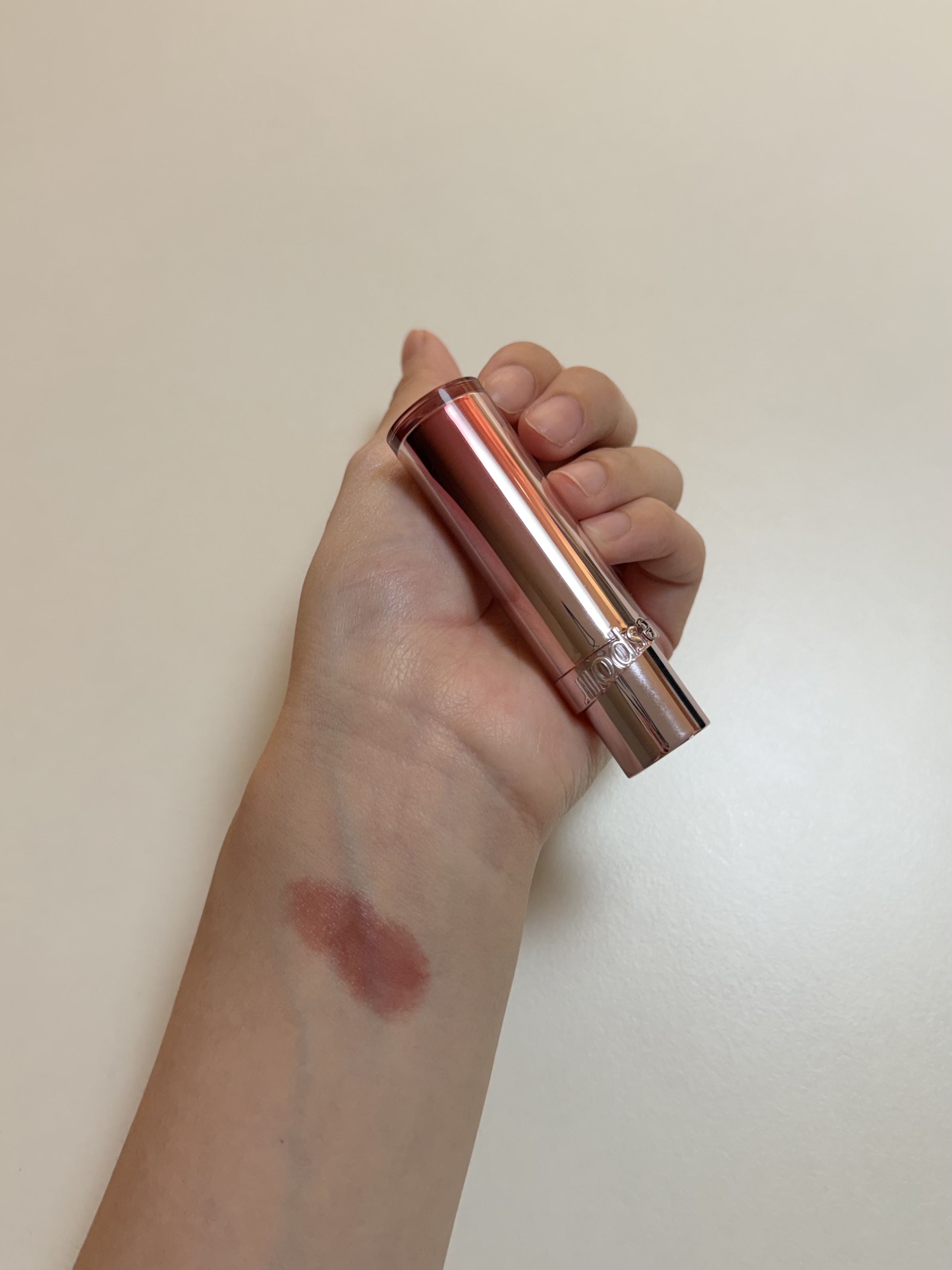 ノーウェアリップスティック バーミンググロー/espoir/口紅を使ったクチコミ（3枚目）