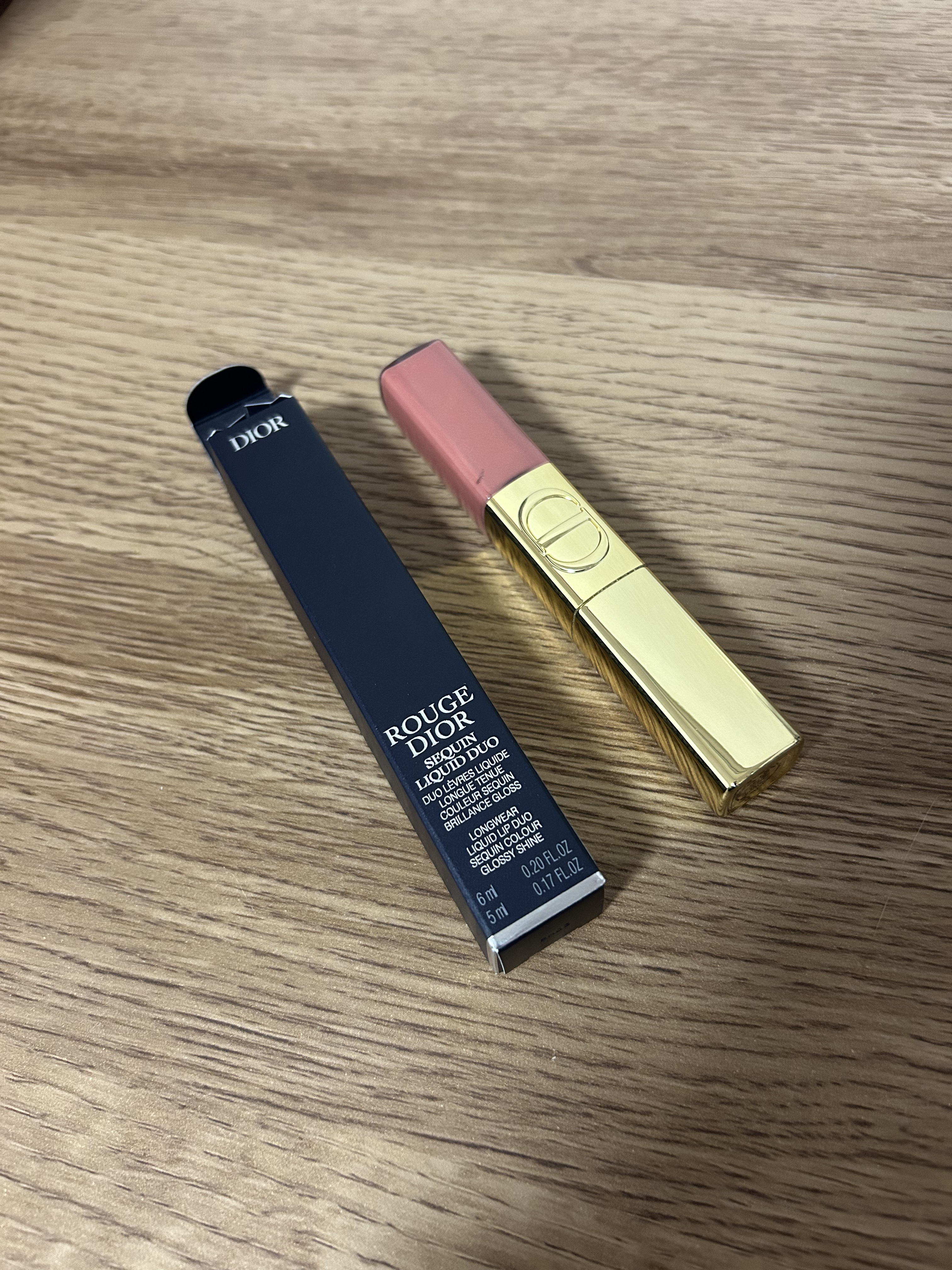 ルージュ ディオール シークイン リキッド デュオ（ホリデーコレクション 2025 限定品） 100 スペクタキュラー ヌード/Dior/口紅・グロス・リップライナー・リップケアを使ったクチコミ（1枚目）