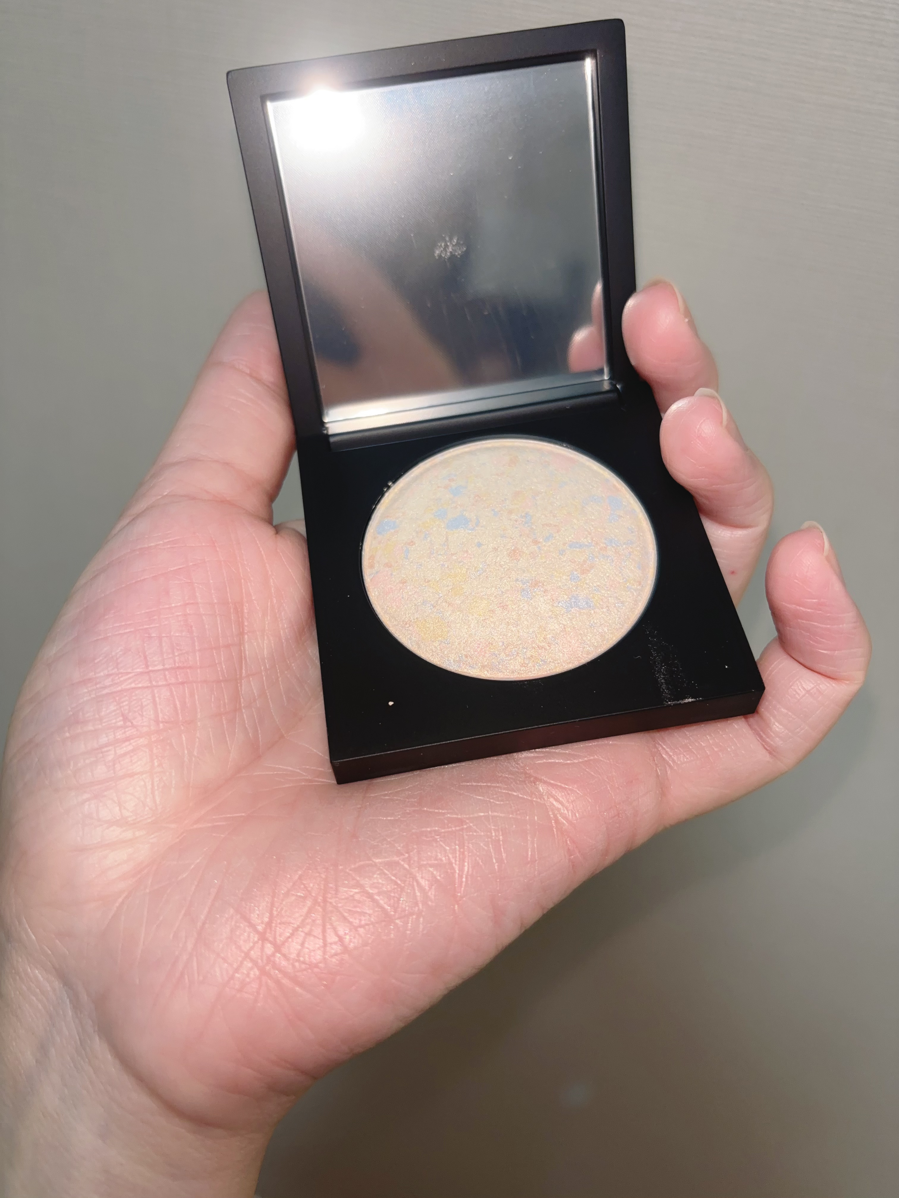 パールライクハイライター/FIVE VIBE/パウダーハイライトを使ったクチコミ（3枚目）