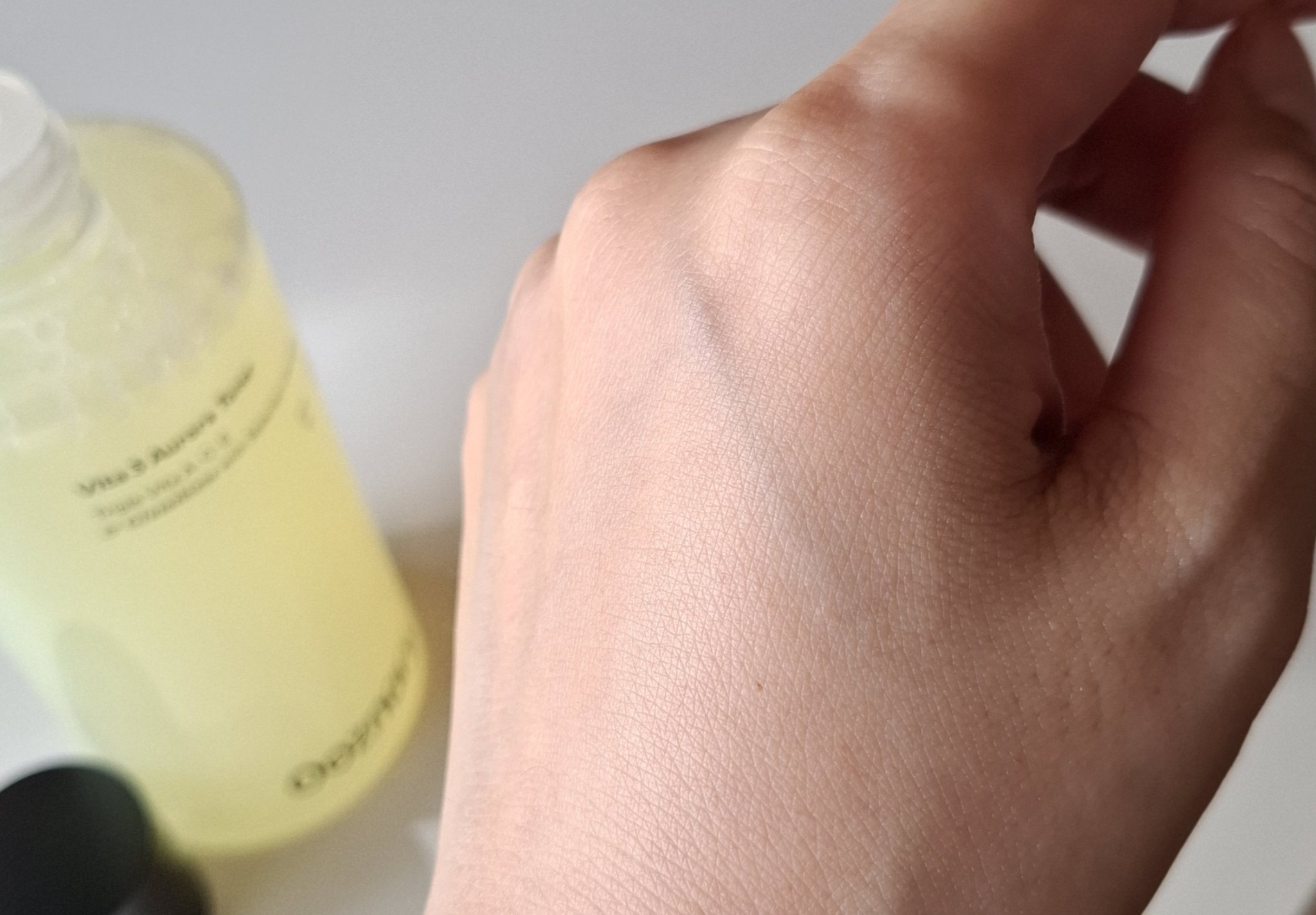 ビタ3オーロラトナー/オーズナリー/化粧水を使ったクチコミ（3枚目）