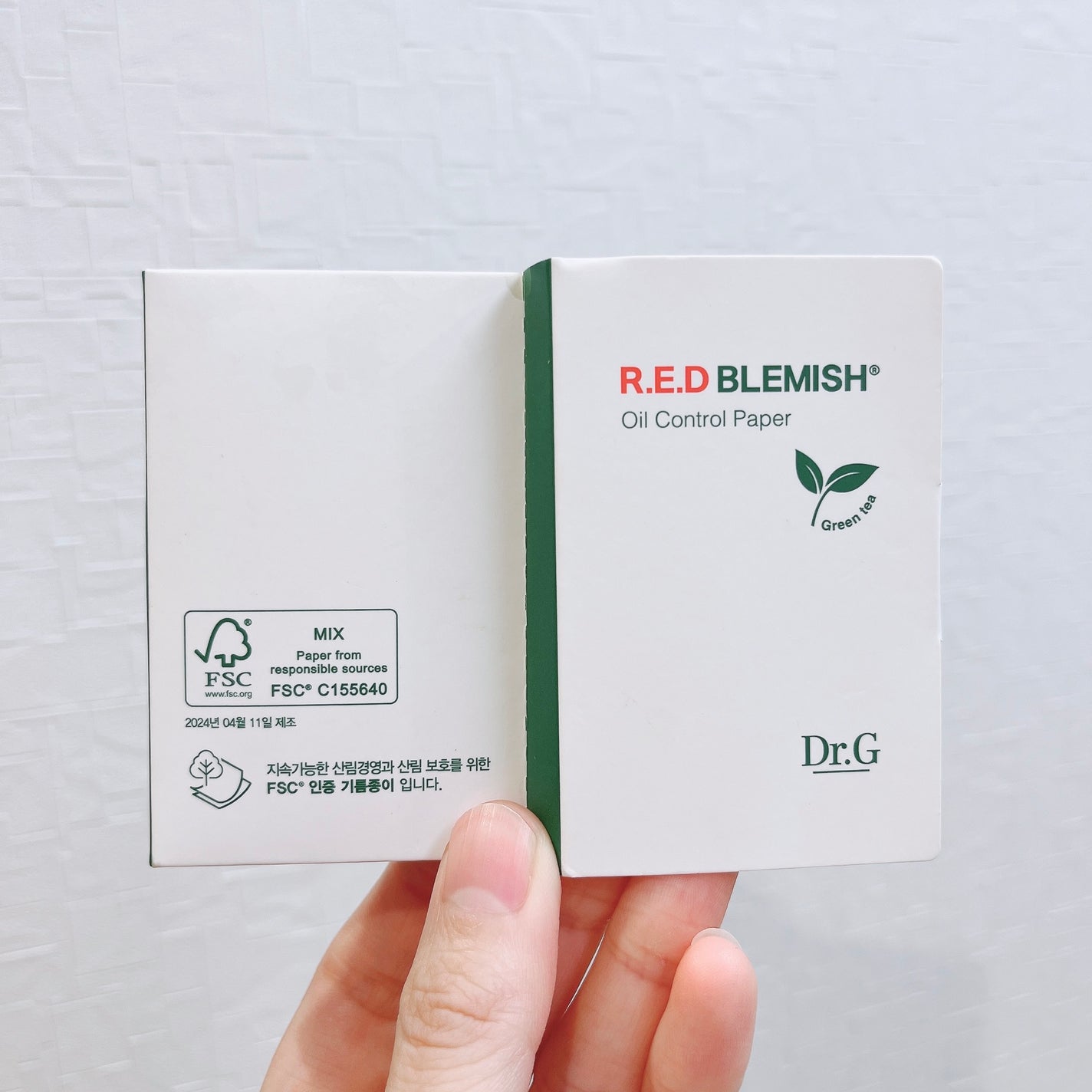 ドクタージー オイルコントロールペーパー/Dr.G/あぶらとり紙を使ったクチコミ(2枚目)