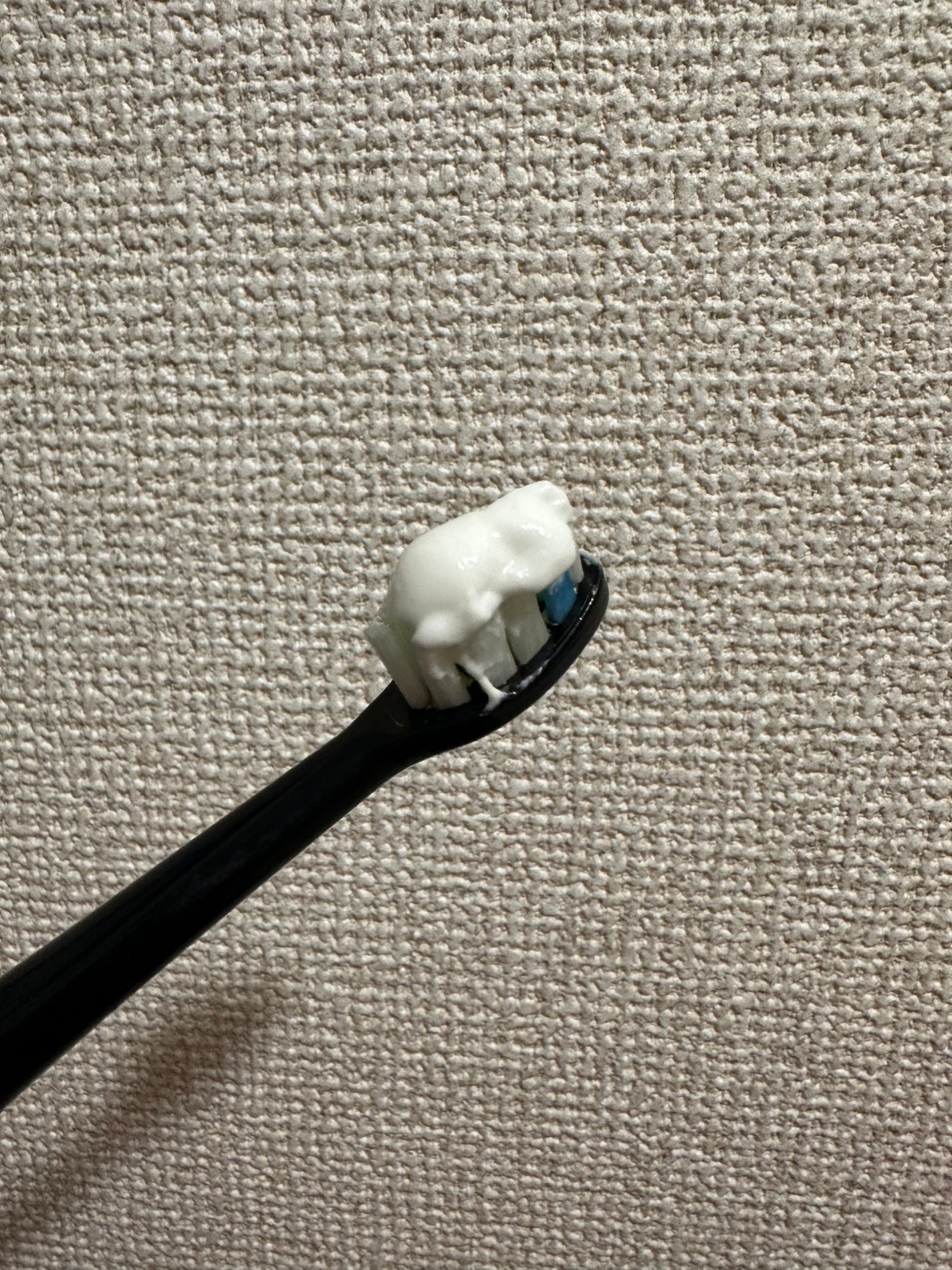 ヒッツディファレント トゥースペースト フォー プラーク/Hits Different/歯磨き粉を使ったクチコミ(3枚目)