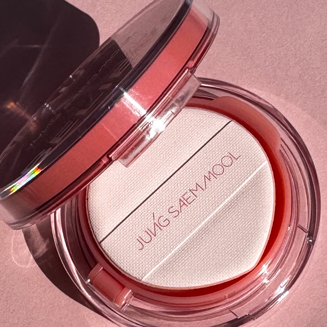 アーティストクッションブラッシュ コーラルヘイロー/JUNG SAEM MOOL/リキッドチークを使ったクチコミ（3枚目）