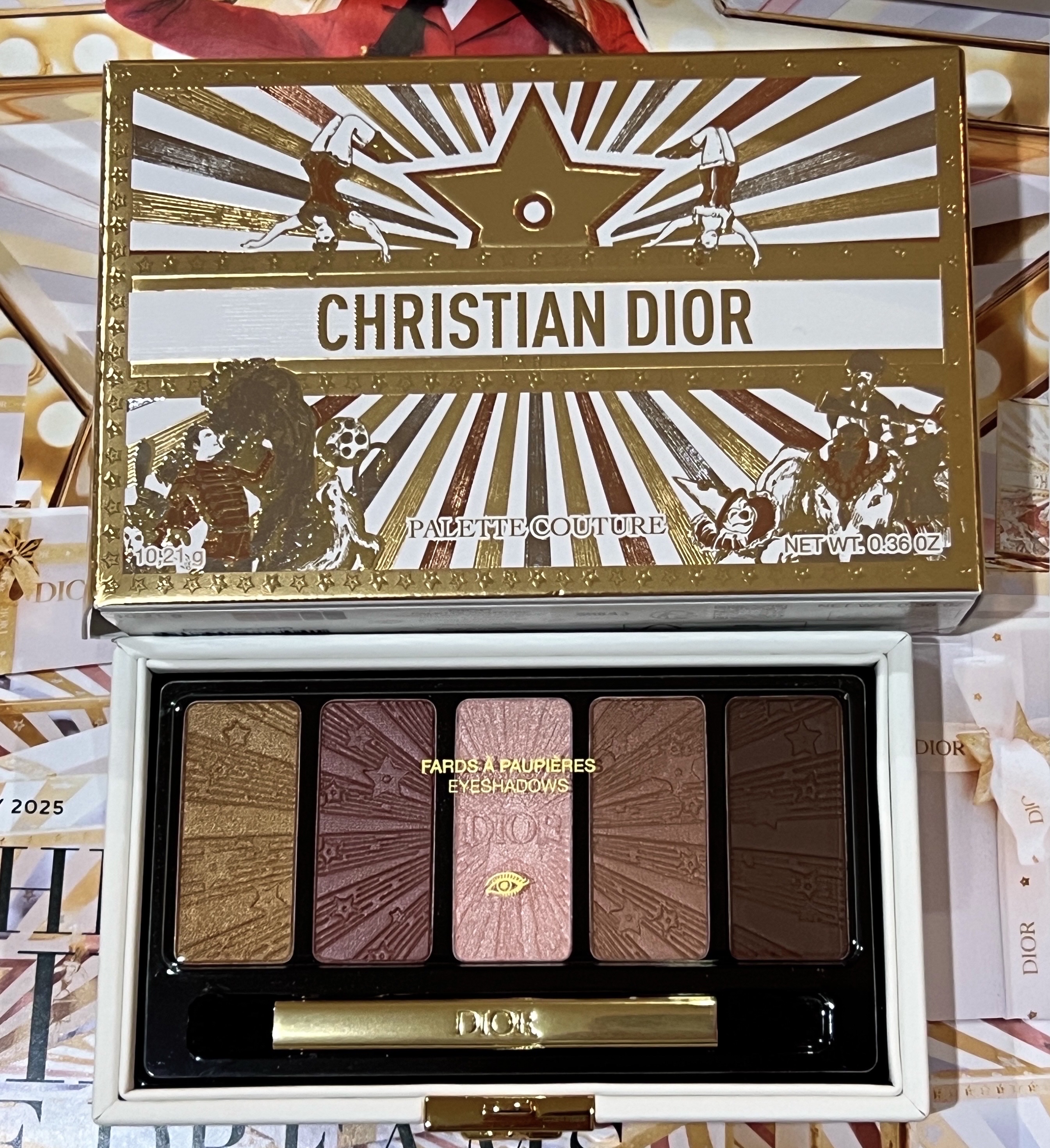 クチュール アイ パレット（ホリデー コレクション 2025 限定品）/Dior/アイシャドウパレットを使ったクチコミ（2枚目）