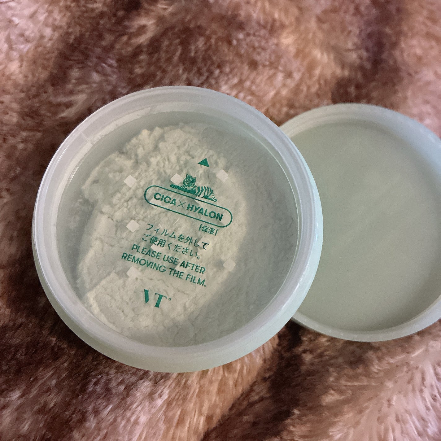 CICA ノーセバムレチAパウダー/VT/ルースパウダーを使ったクチコミ(3枚目)