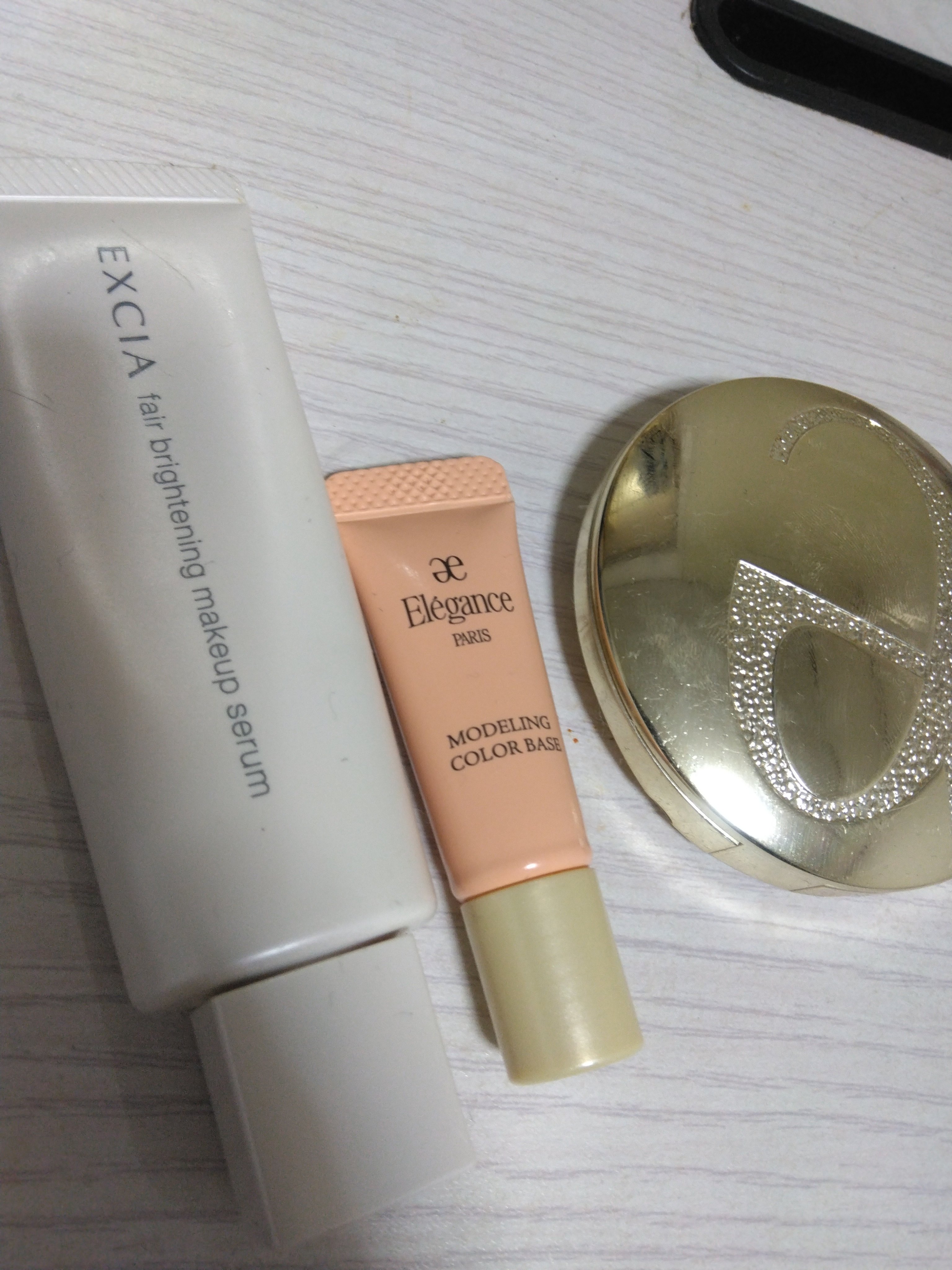 エクシア フェアブライトニング メイクアップセラム/ALBION/化粧下地を使ったクチコミ（1枚目）