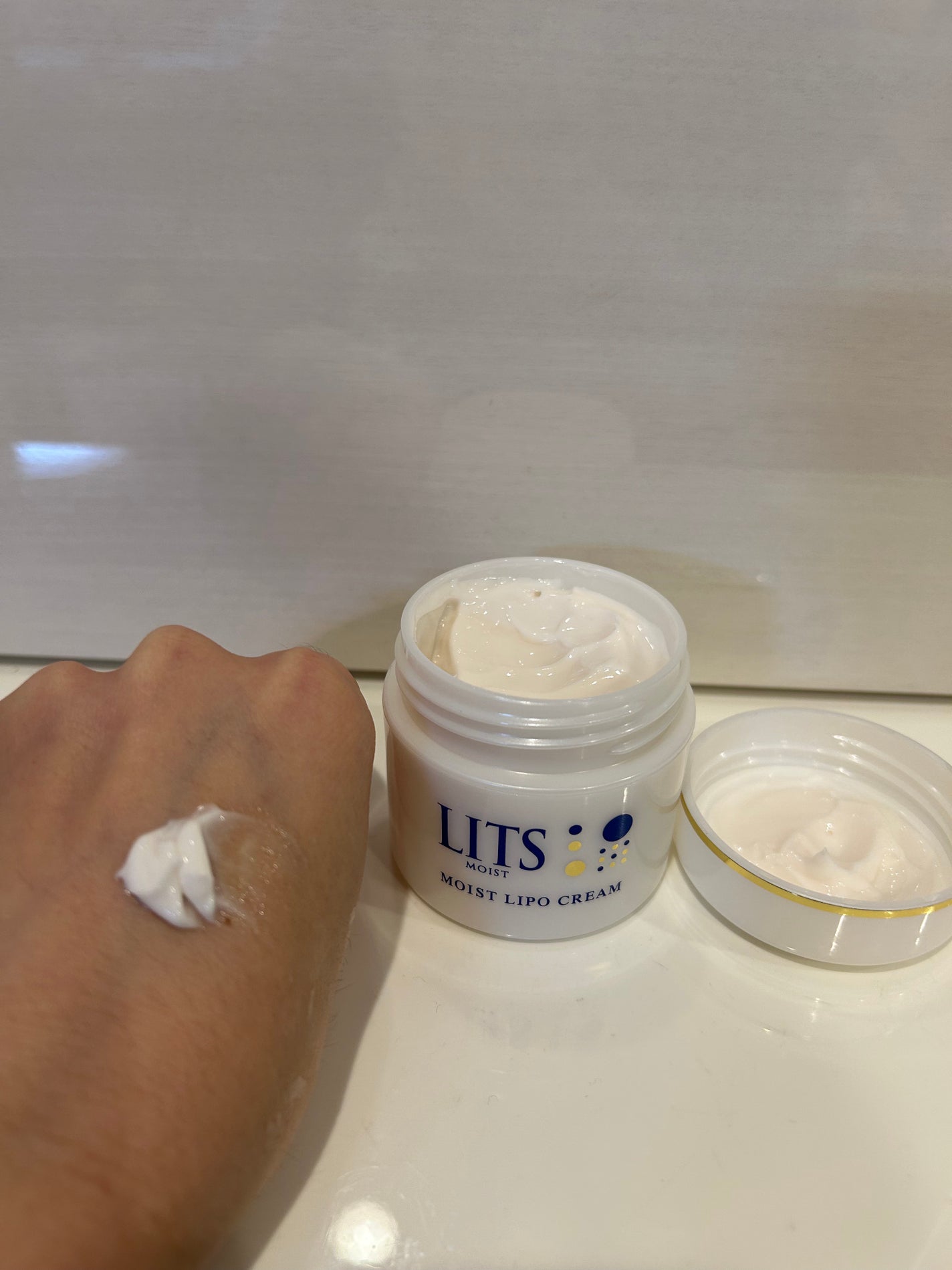 リッツ モイスト リポクリーム/リッツ/フェイスクリームを使ったクチコミ(2枚目)