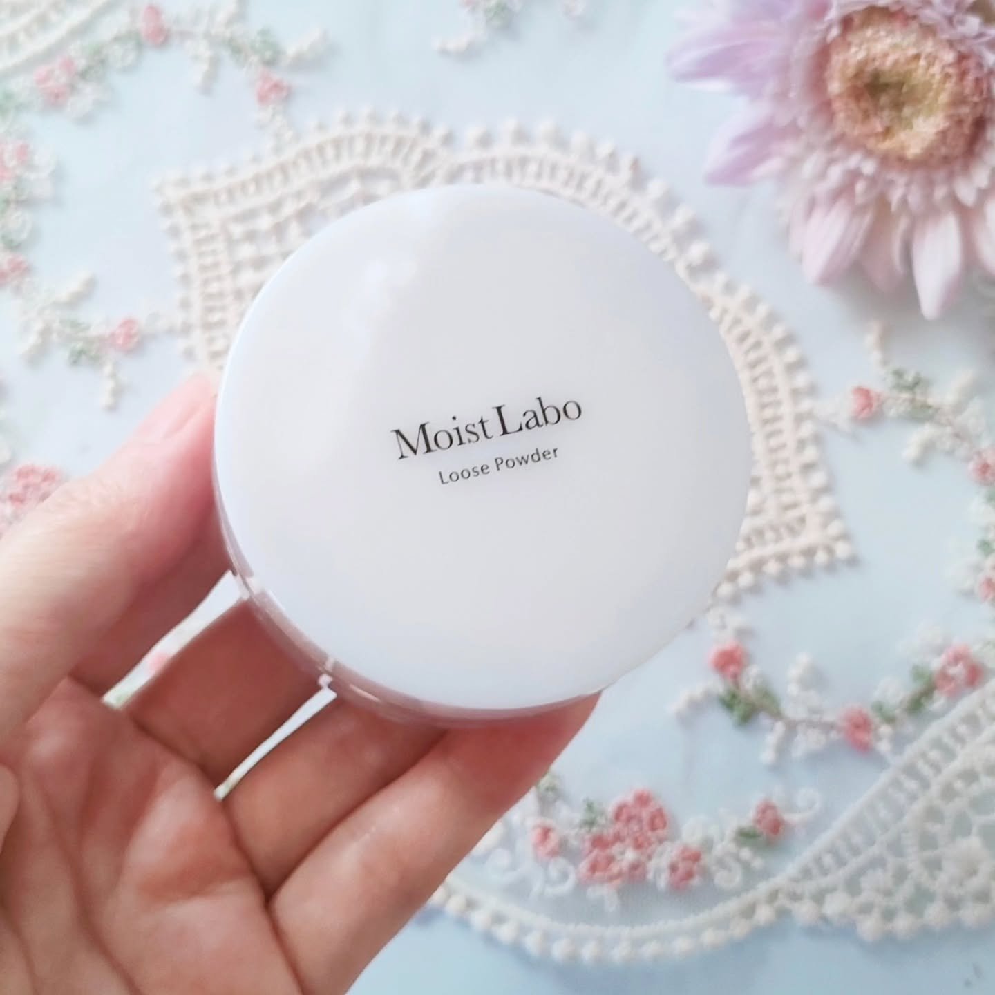 モイストラボ ルースパウダー〈くすみ防止タイプ〉/Moist Labo/ルースパウダーを使ったクチコミ（2枚目）