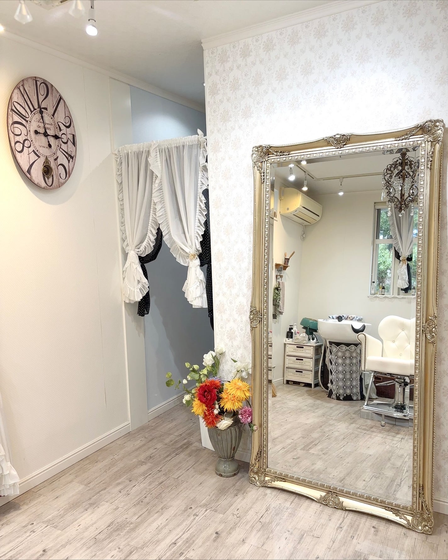 みかんちゃん︴フォロバ on LIPS 「\ネイルシールって難しくない?💭🧸/お休みの日にパパッと付けら..」(9枚目)