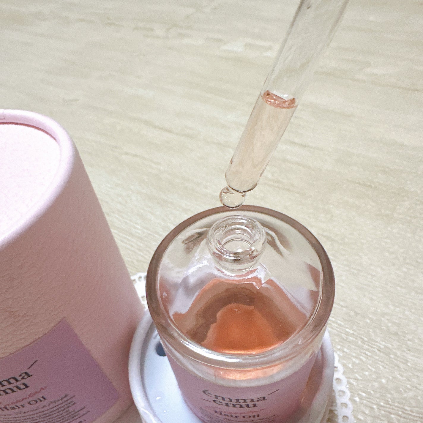 エンカンタールヘアオイル シャインフローラル&ムスク/emma emu/ヘアオイルを使ったクチコミ(3枚目)