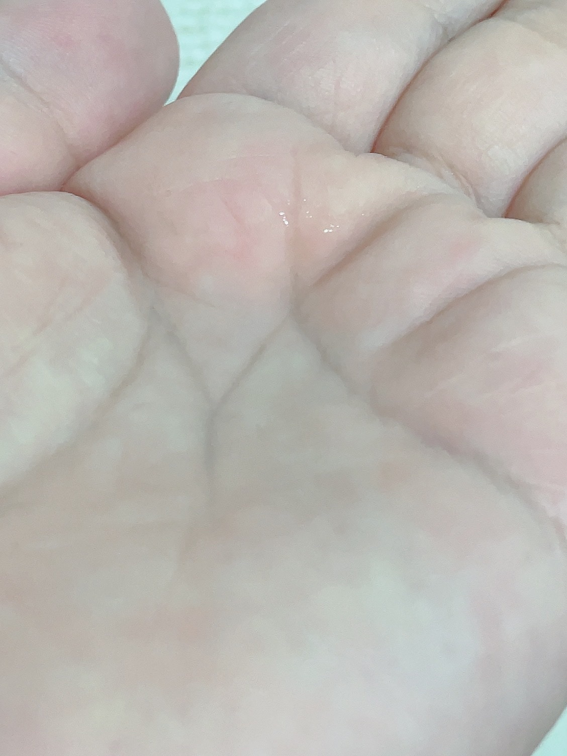 エッセンシャル プレミアム ウォータートリートメント EXスムース/エッセンシャル/アウトバストリートメントを使ったクチコミ（3枚目）