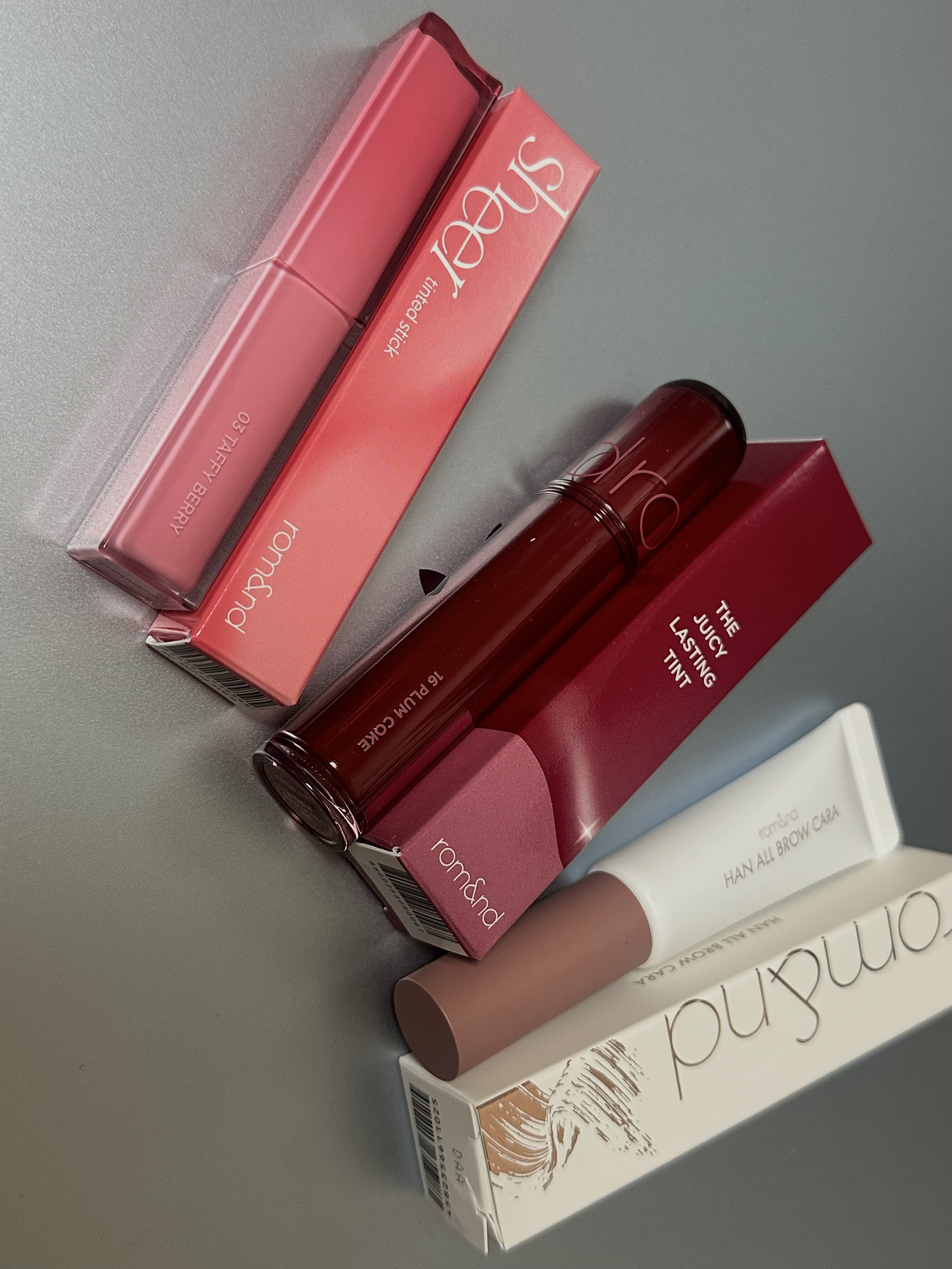 ザ ジューシーラスティングティント/rom&nd/リップティントを使ったクチコミ（1枚目）