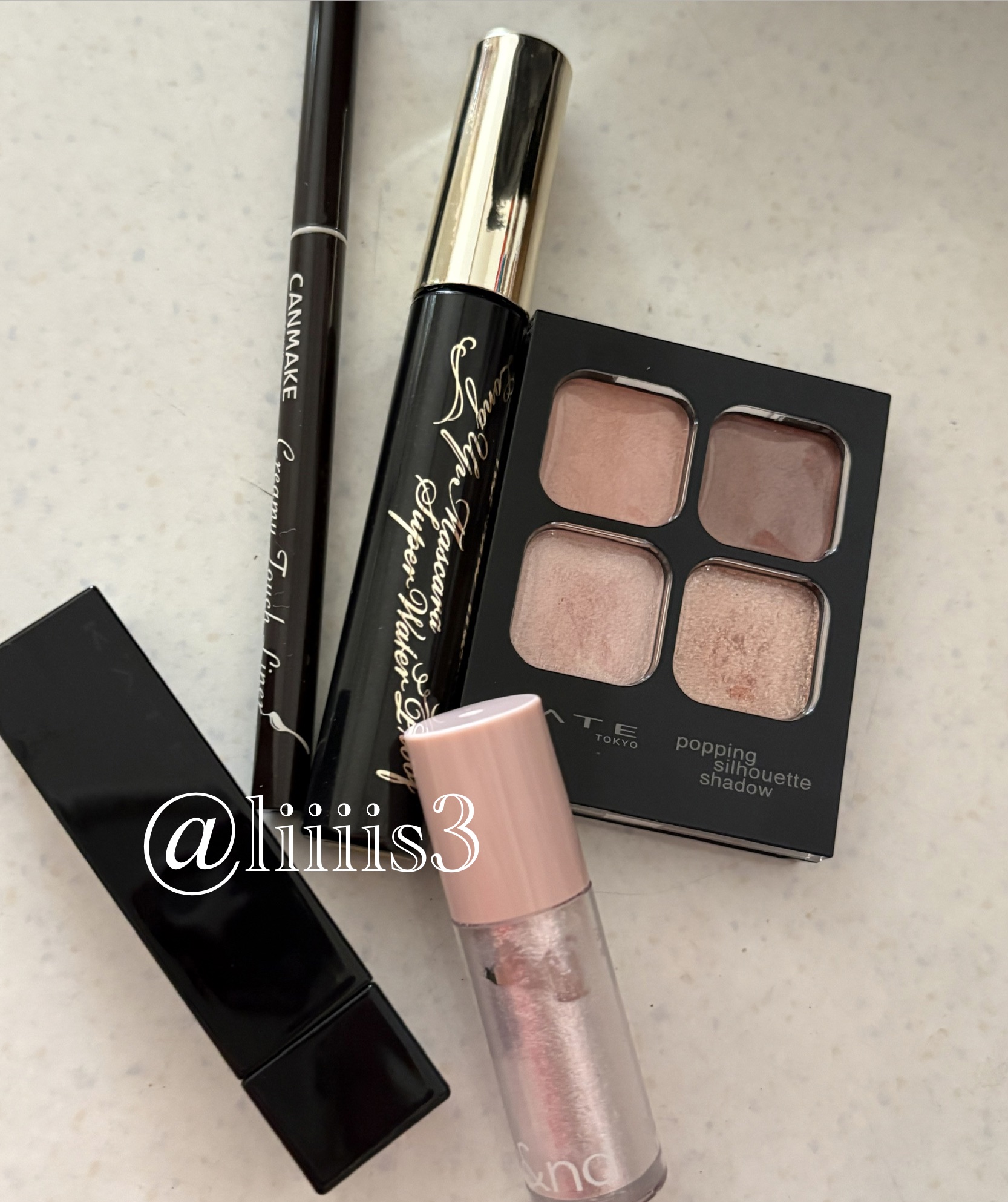 ＼今日のメイク／

✔️KATE
ポッピングシルエットシャドウ RD-1 ロージーポップ

✔️&nd by rom&nd
グラッシーアイグリッター PK01 チェリーブロッサム

✔️キャンメイク
クリーミータッチライナー 03 ダークブ