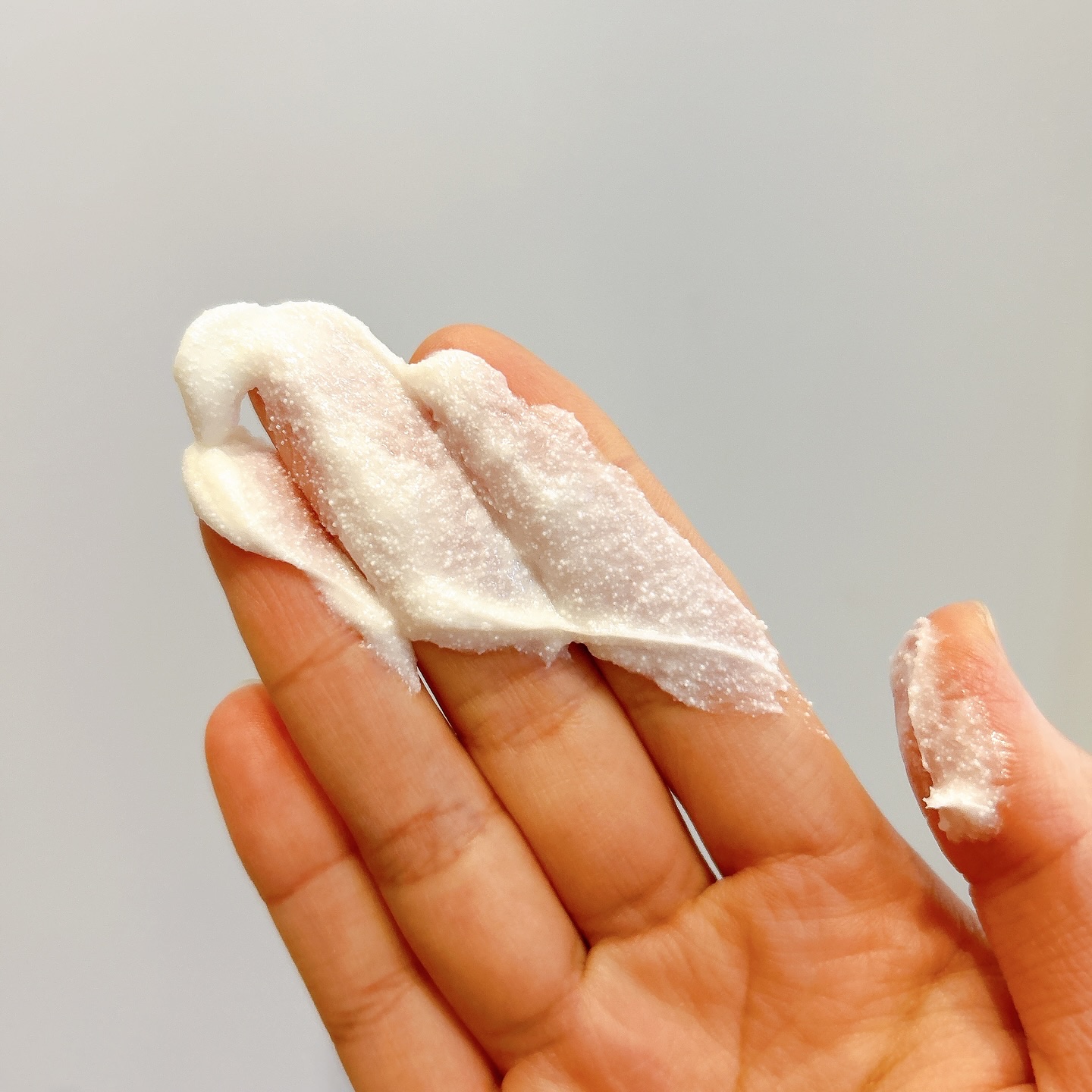 フェイススクラブ /HAP＋R/スクラブ・ゴマージュを使ったクチコミ（3枚目）