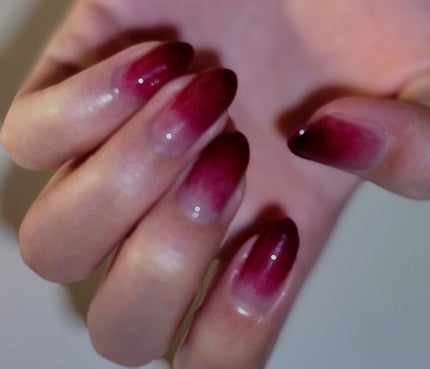 菫 on LIPS 「BloodyNail🩸𖤐••┈┈••𖤐••┈┈••𖤐••┈┈•..」(4枚目)