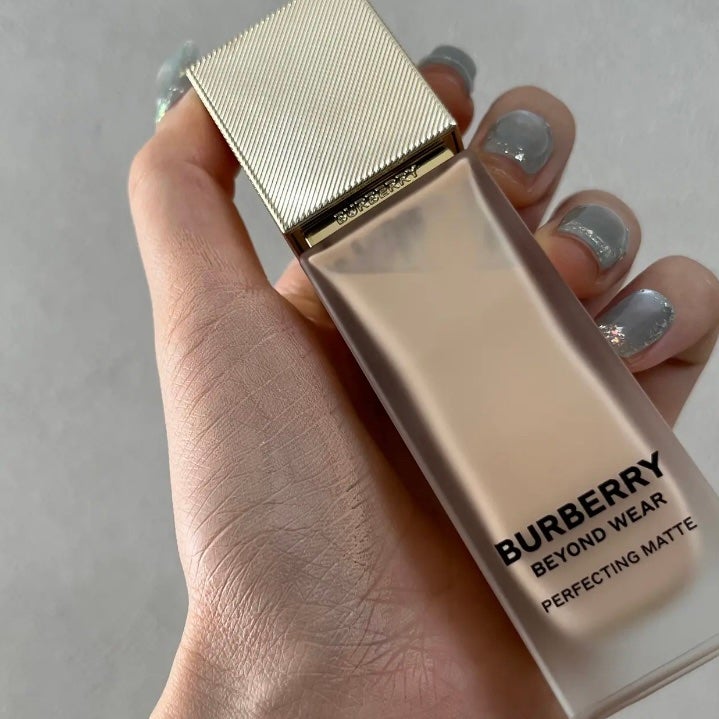 バーバリー ビヨンド ウェア パーフェクティング マット/Burberry Beauty/リキッドファンデーションを使ったクチコミ(2枚目)