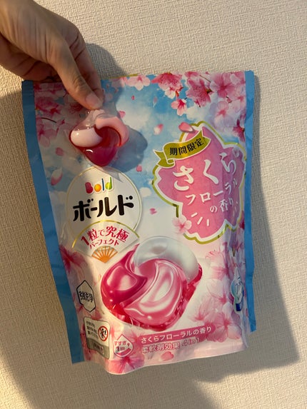 ボールド ジェルボール4D 癒しのプレミアムブロッサムの香り/ボールド/洗濯洗剤を使ったクチコミ(1枚目)