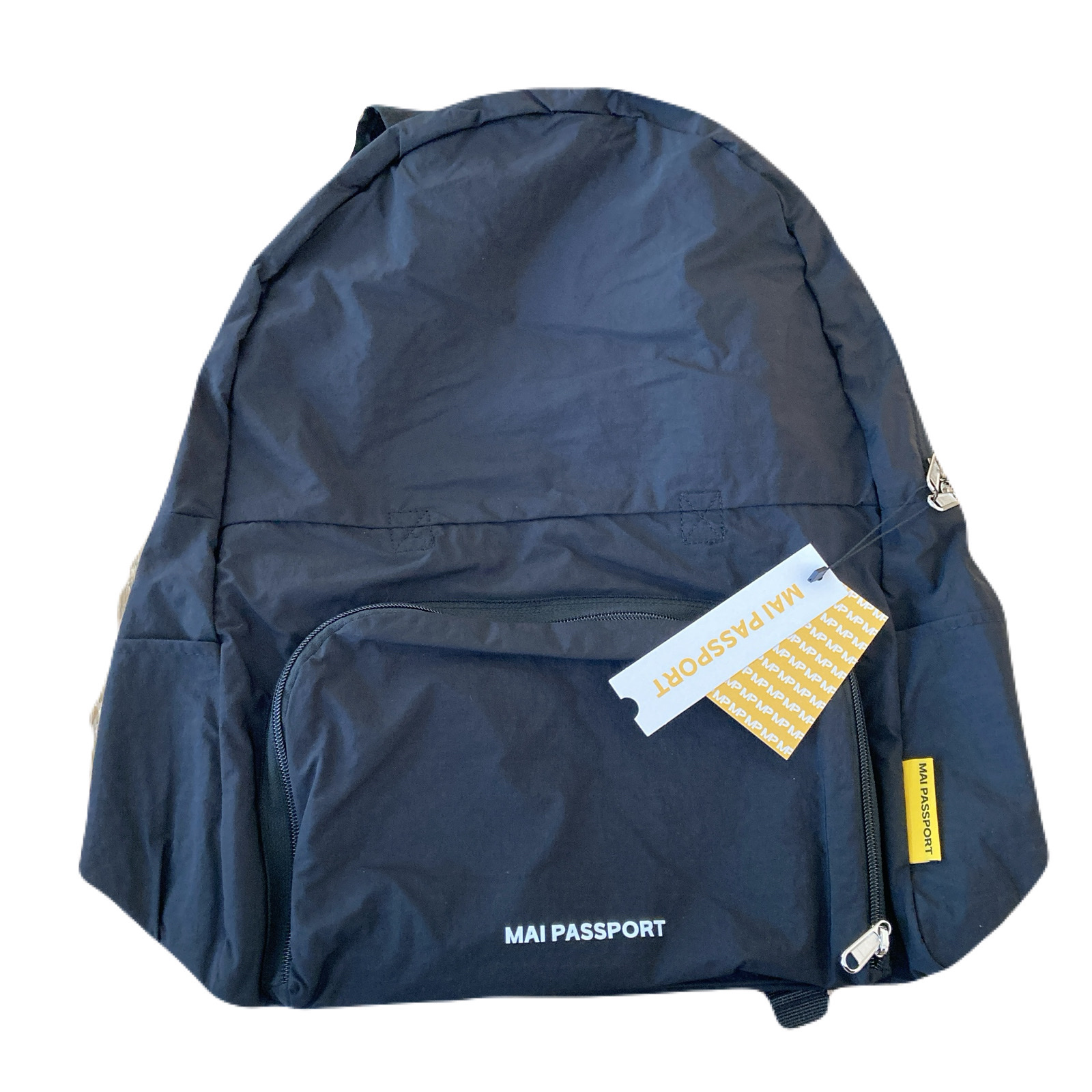 《商品名》
MAI PASSPORT

4WAYバックパック ブラック

《使ってみた感想》
想像以上に軽くてビックリしました！
トートバッグにも変身できて、使わない時はポーチ型にコンパクトにできて最高です👍
リュックにして背負ったら軽す