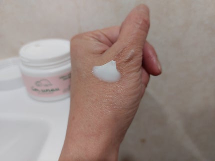 ヒアルロニック ポーズクリーム/アイムウナウ/フェイスクリームを使ったクチコミ(3枚目)