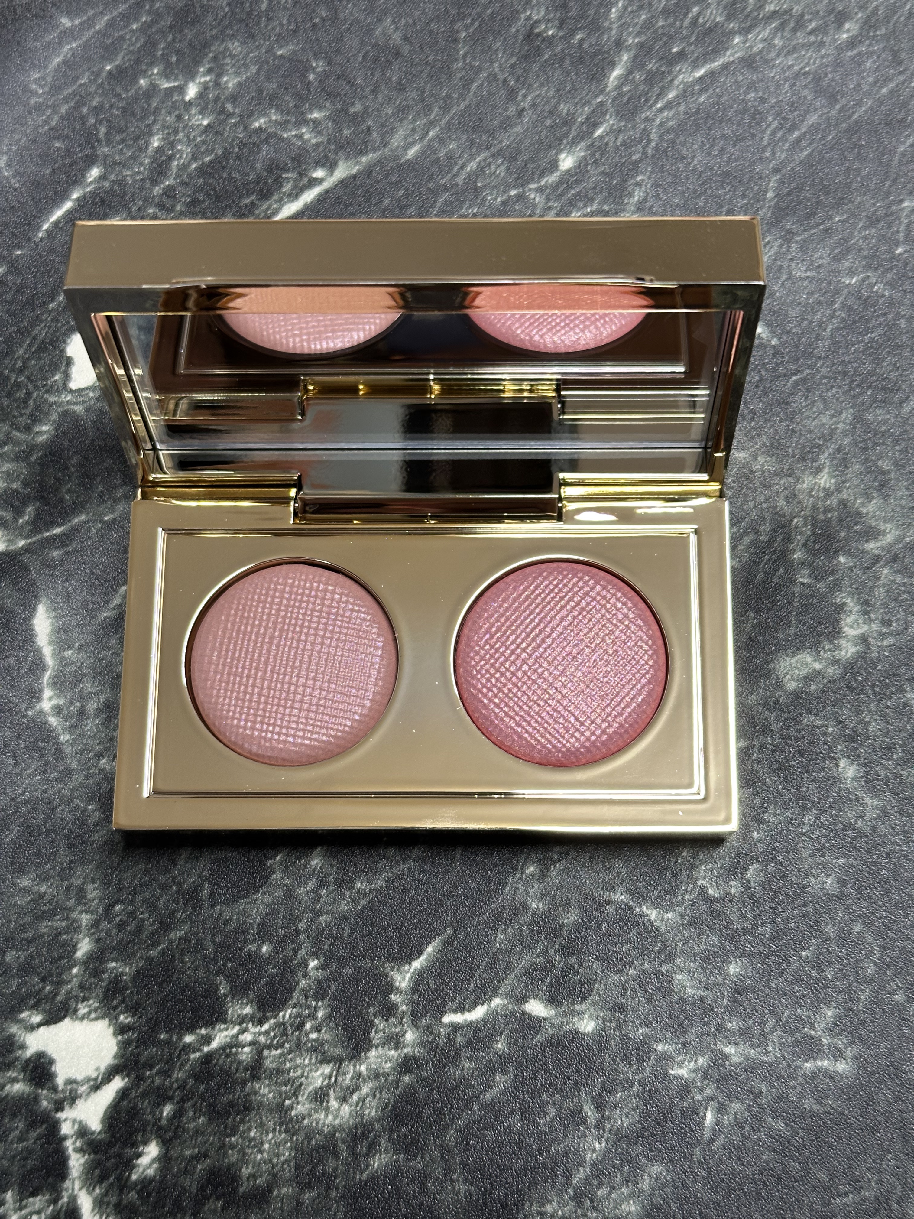 リュクス アイシャドウ デュオ/BOBBI BROWN/アイシャドウパレットを使ったクチコミ（2枚目）