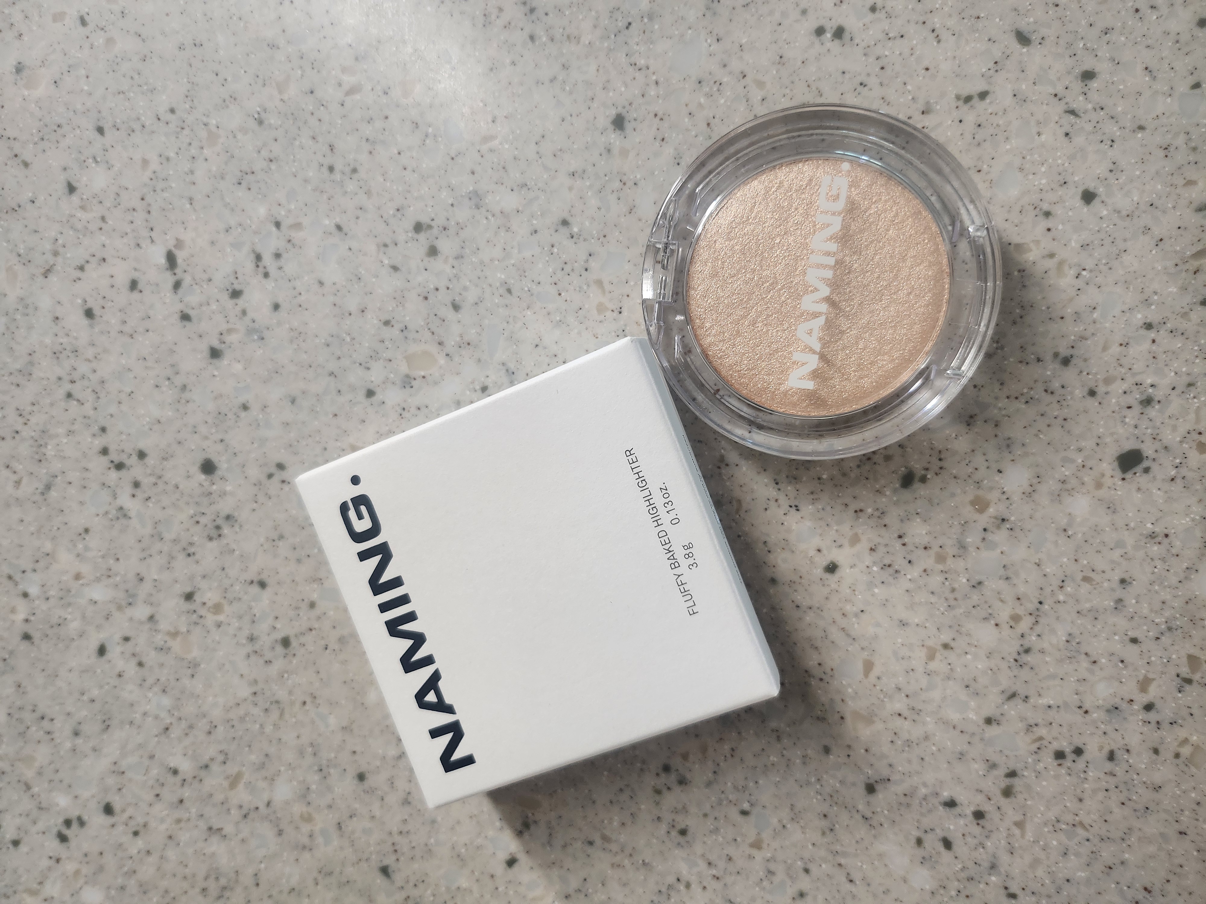 ネーミング フラッフィーベイクド ハイライター/NAMING./パウダーハイライトを使ったクチコミ（1枚目）