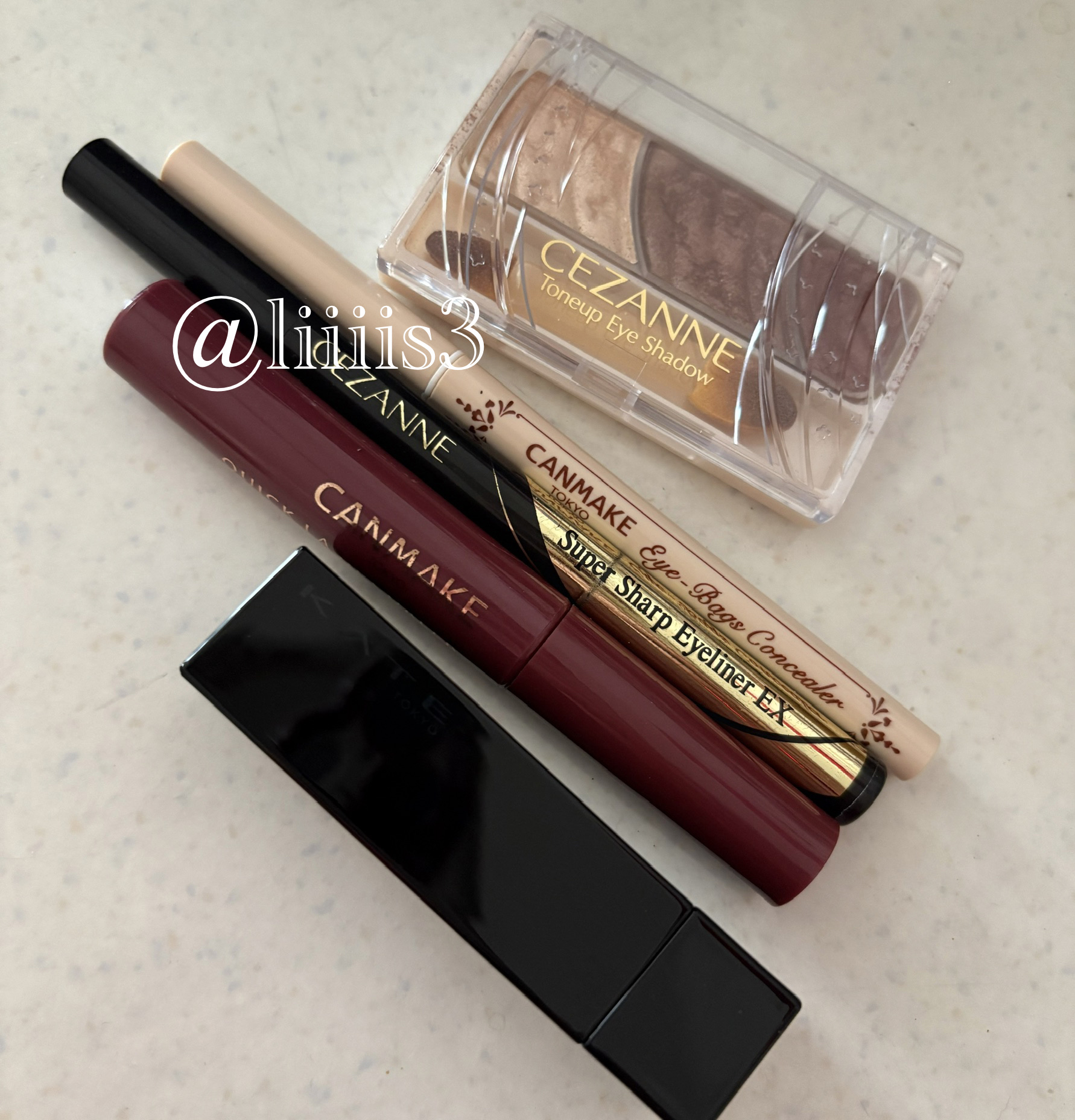 ＼今日のメイク／

✔️CEZANNE
トーンアップアイシャドウ 07 レッドブラウン

✔️キャンメイク
アイバッグコンシーラー 01 イエローベージュ

✔️CEZANNE
極細アイライナーEX 10ブラック

✔️キャンメイク
クイッ