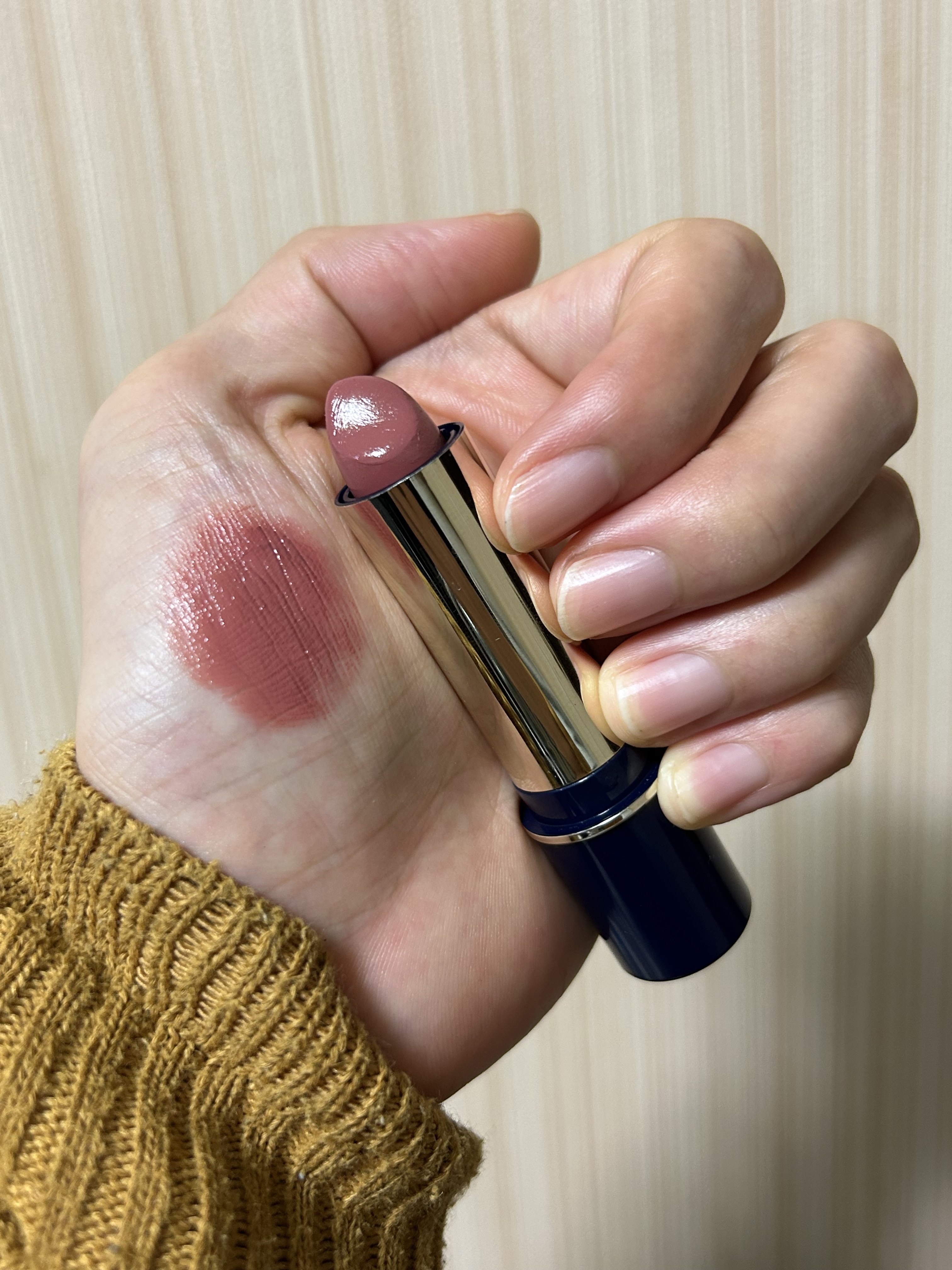 クリーミィラスティングリップA/media/口紅を使ったクチコミ（1枚目）