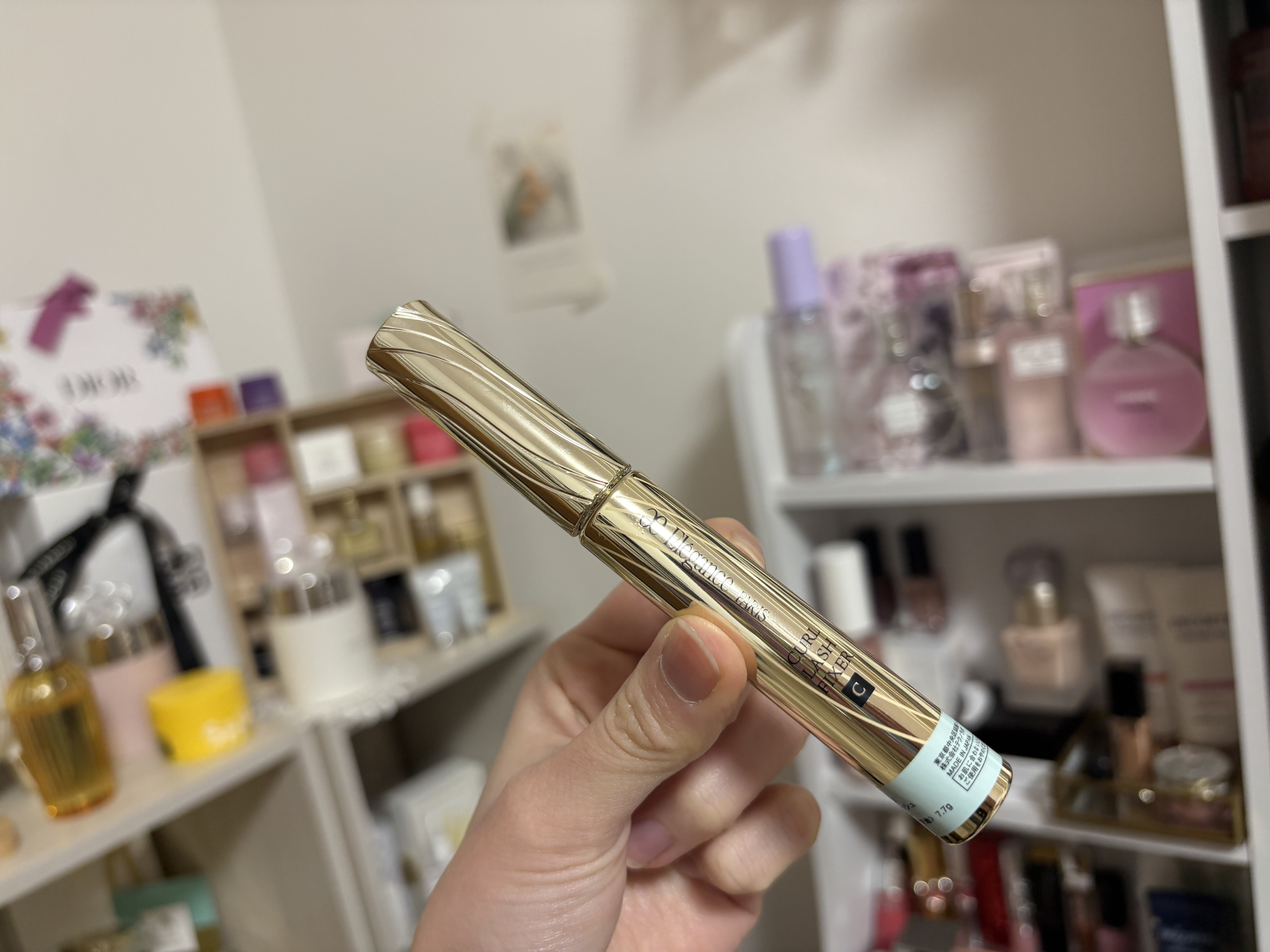 Elégance
【カールラッシュ フィクサー】

大好きなマスカラ下地♡
下げたくない時、ばっちりメイクしたい時に使っています！

夜まで下がらず、毎回感心します！！

#エレガンス
#マスカラ下地
#デパコス 