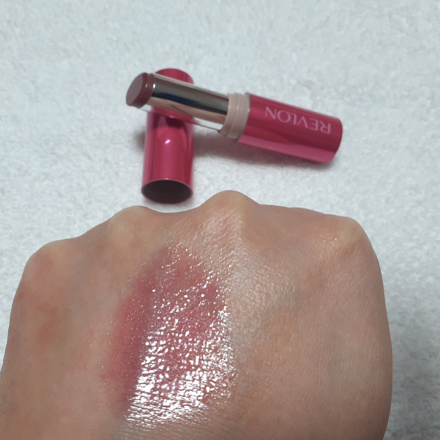 レブロン スーパー ラストラス デューイ シャイン リップスティック/REVLON/口紅を使ったクチコミ(4枚目)