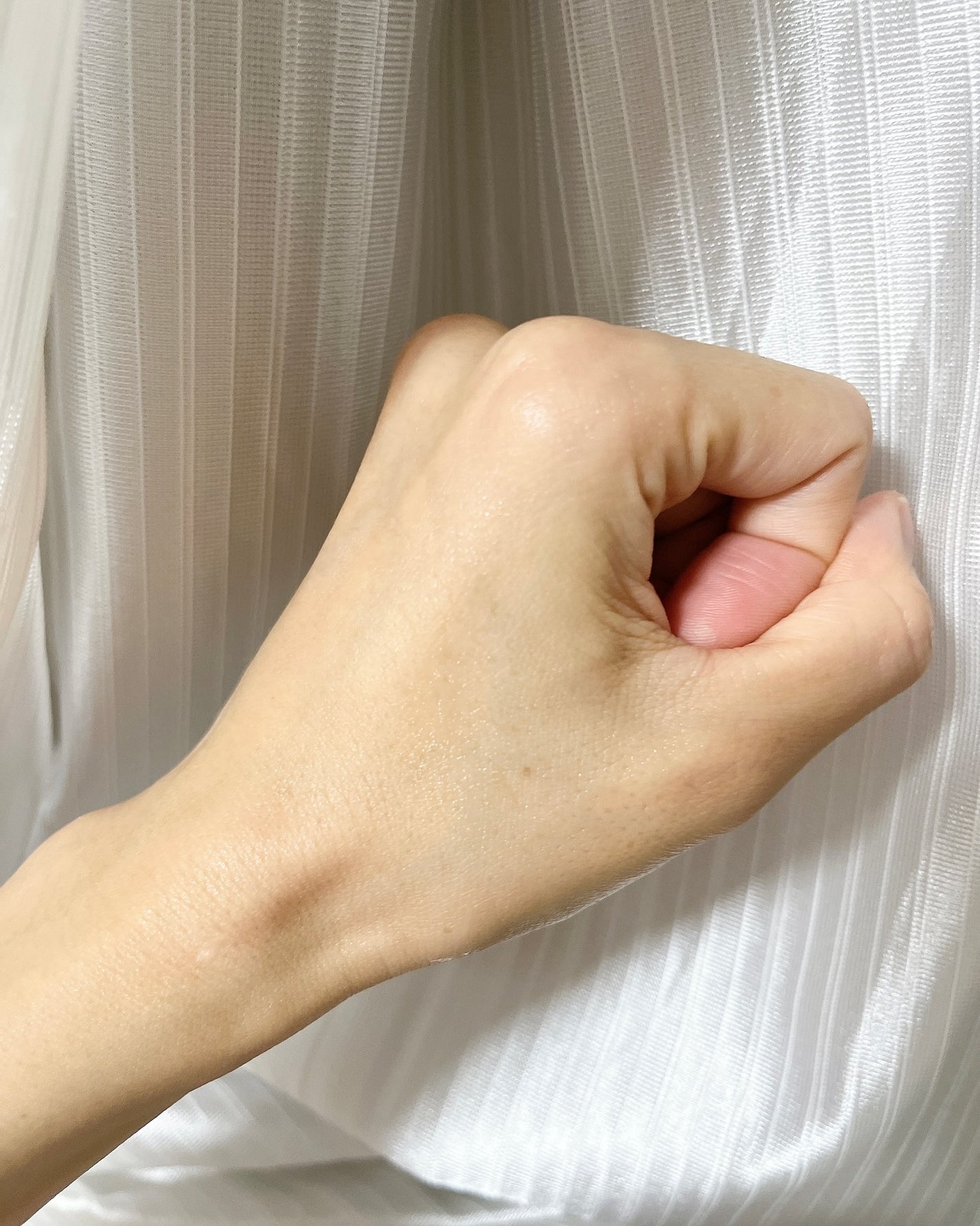 モイスチャライジングセラム/エトヴォス/美容液を使ったクチコミ(4枚目)