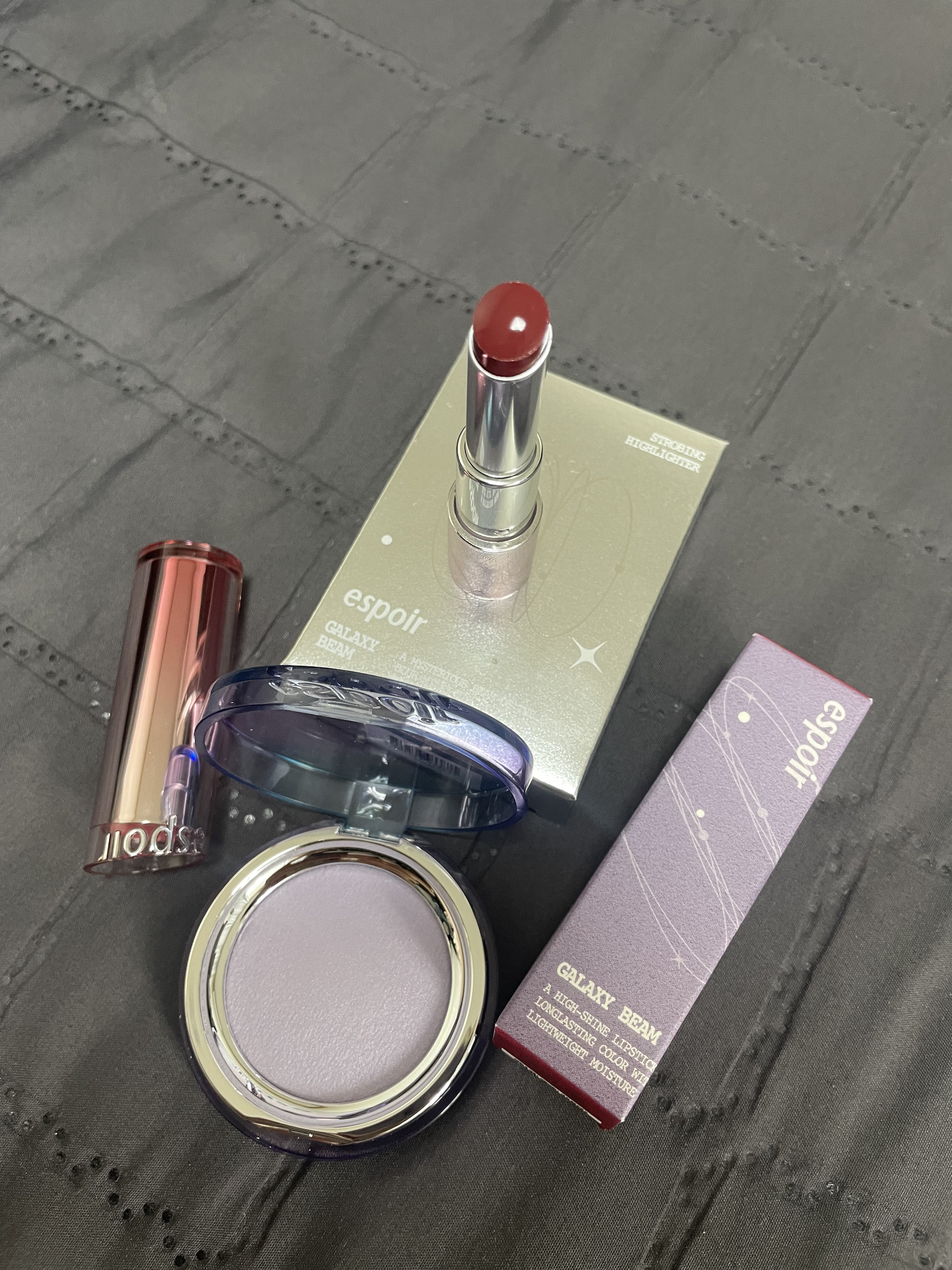 ノーウェアリップスティック バーミンググロー ＃17 ダークチェリー/espoir/口紅を使ったクチコミ（1枚目）